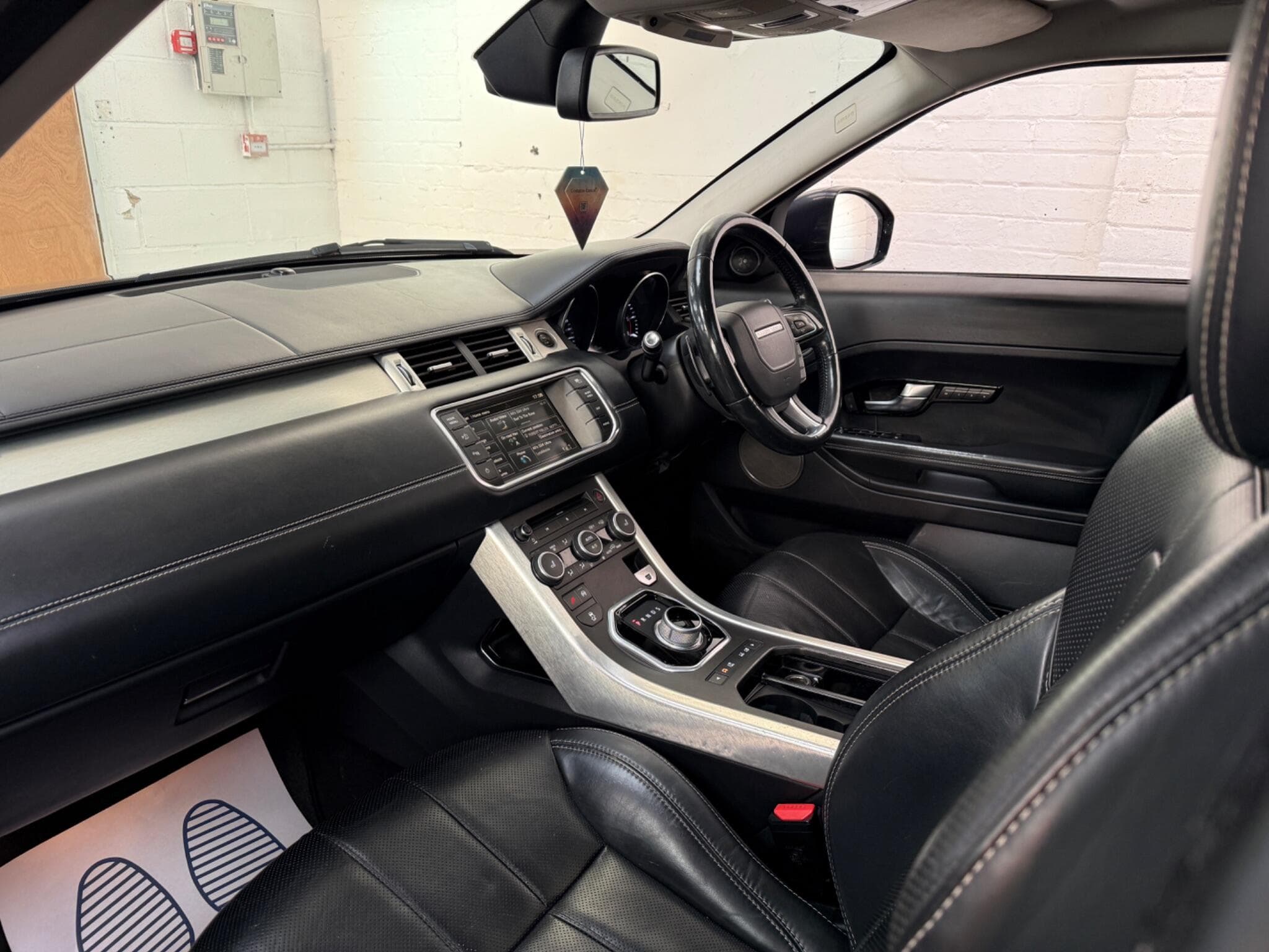 2015 Land Rover Range Rover Evoque - Thumbnail 17