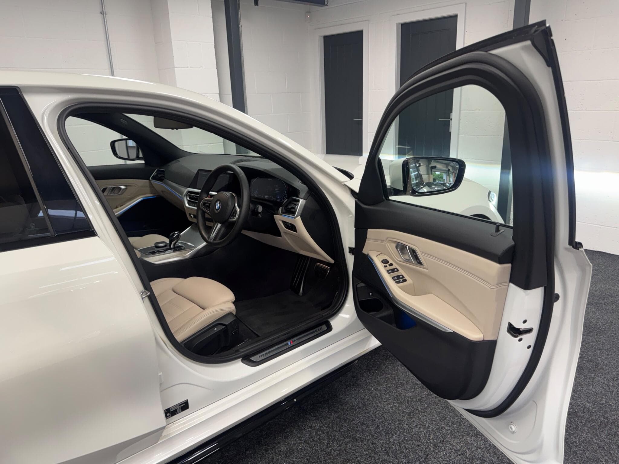 2020 BMW 3 Series - Thumbnail 28