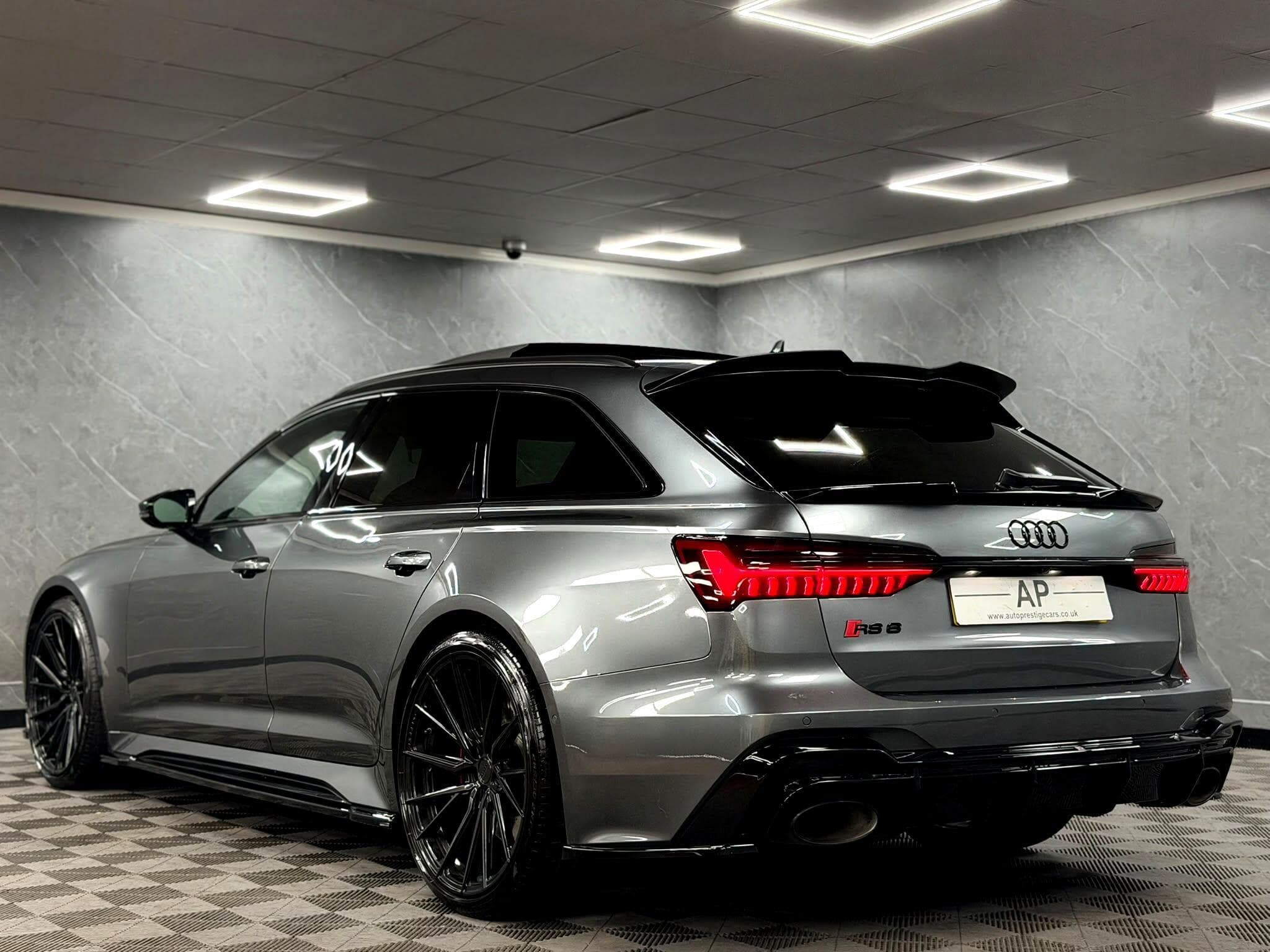 2021 Audi RS6 Avant - Thumbnail 12