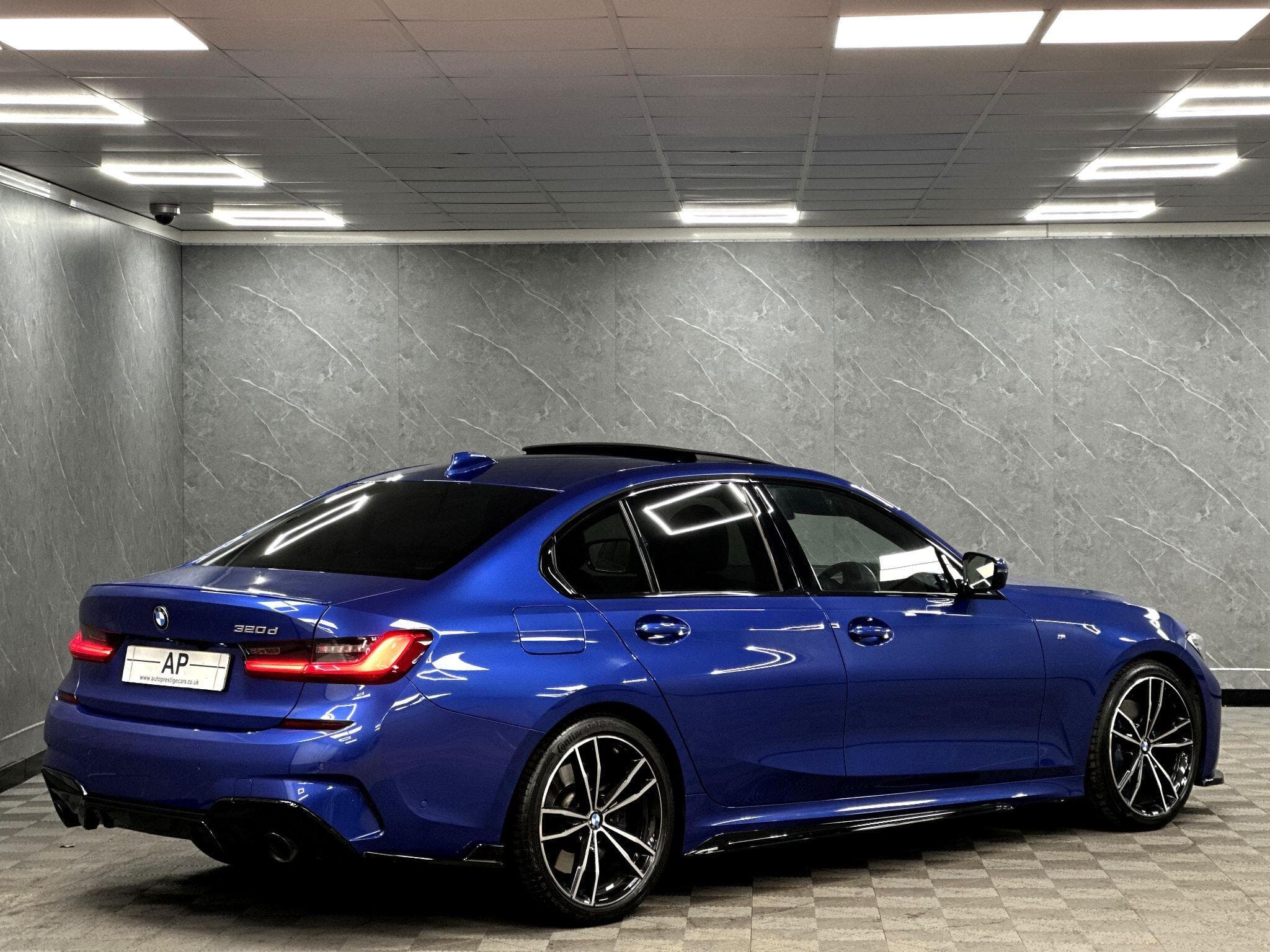 2019 BMW 3 Series - Thumbnail 20