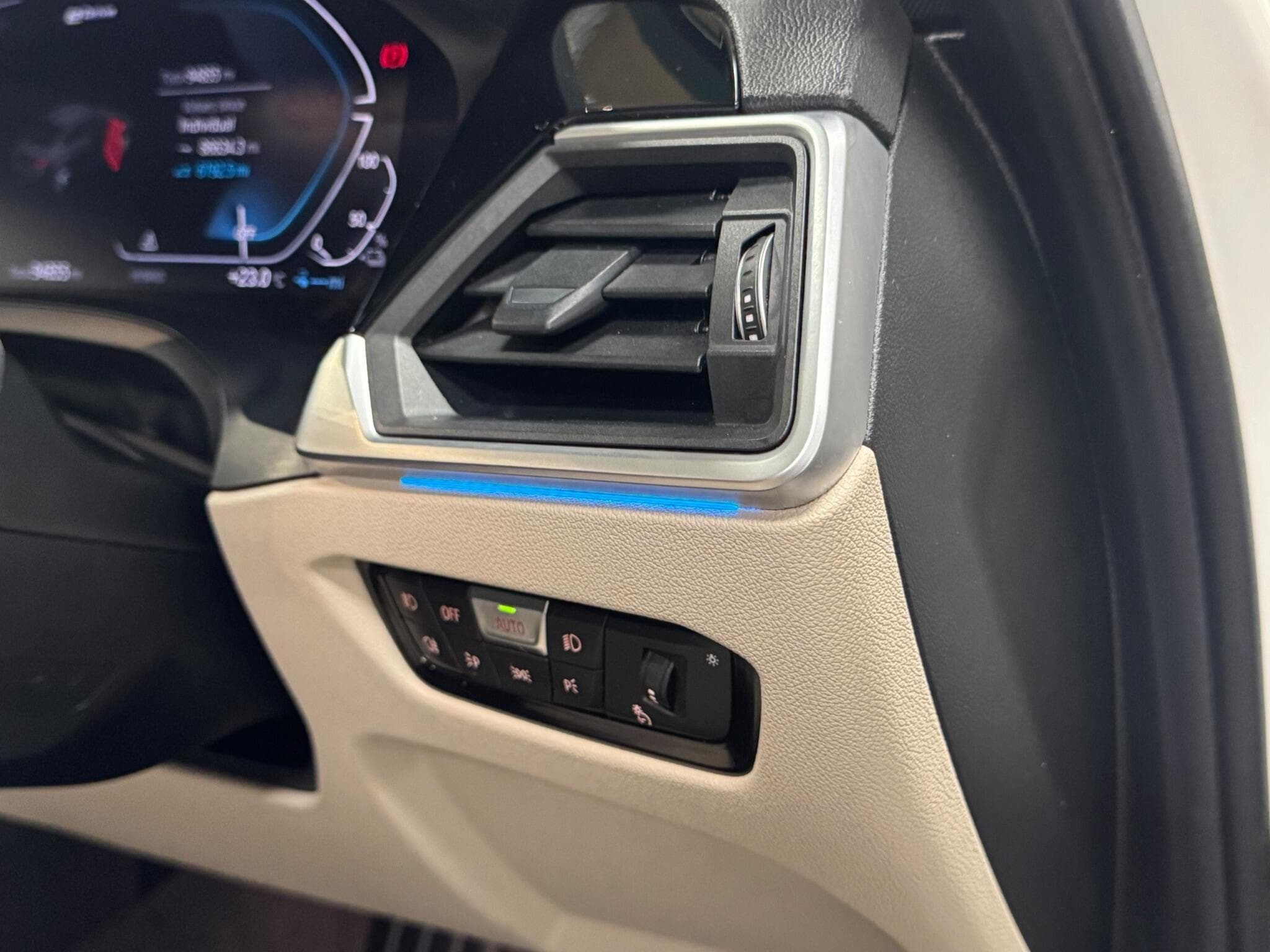 2020 BMW 3 Series - Thumbnail 27