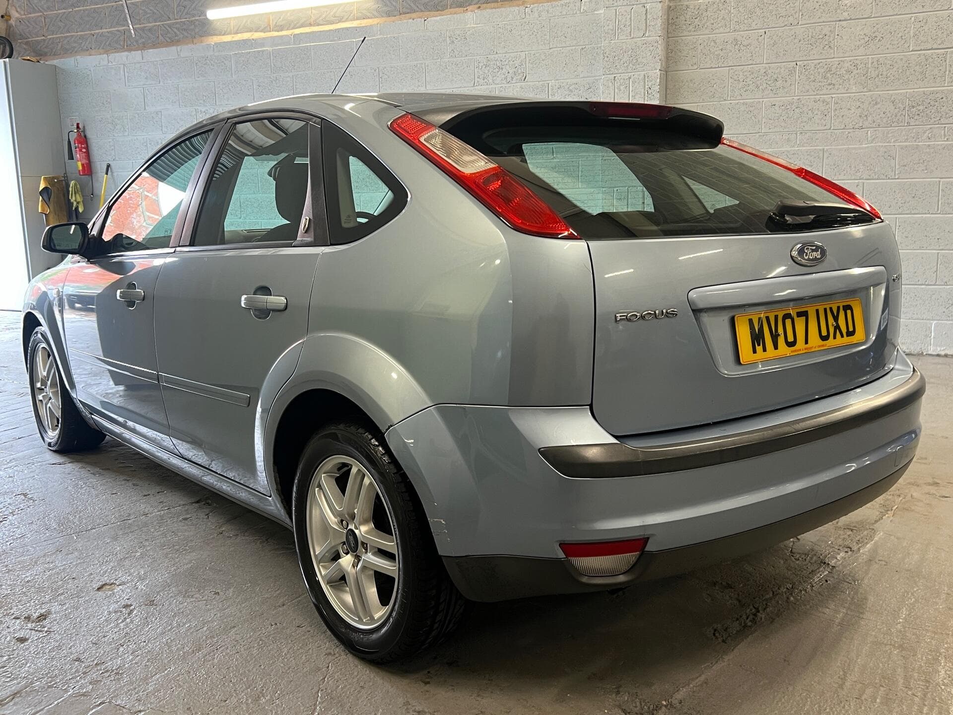 2007 Ford Focus - Thumbnail 10