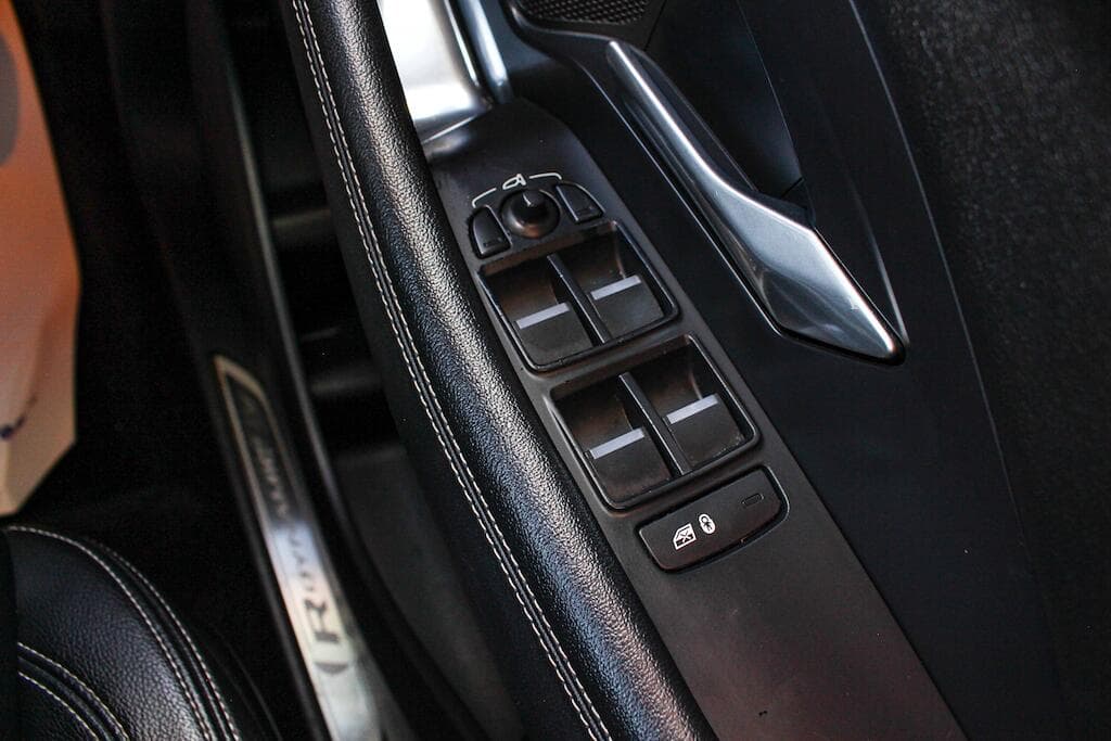 2020 Jaguar E-PACE - Thumbnail 43