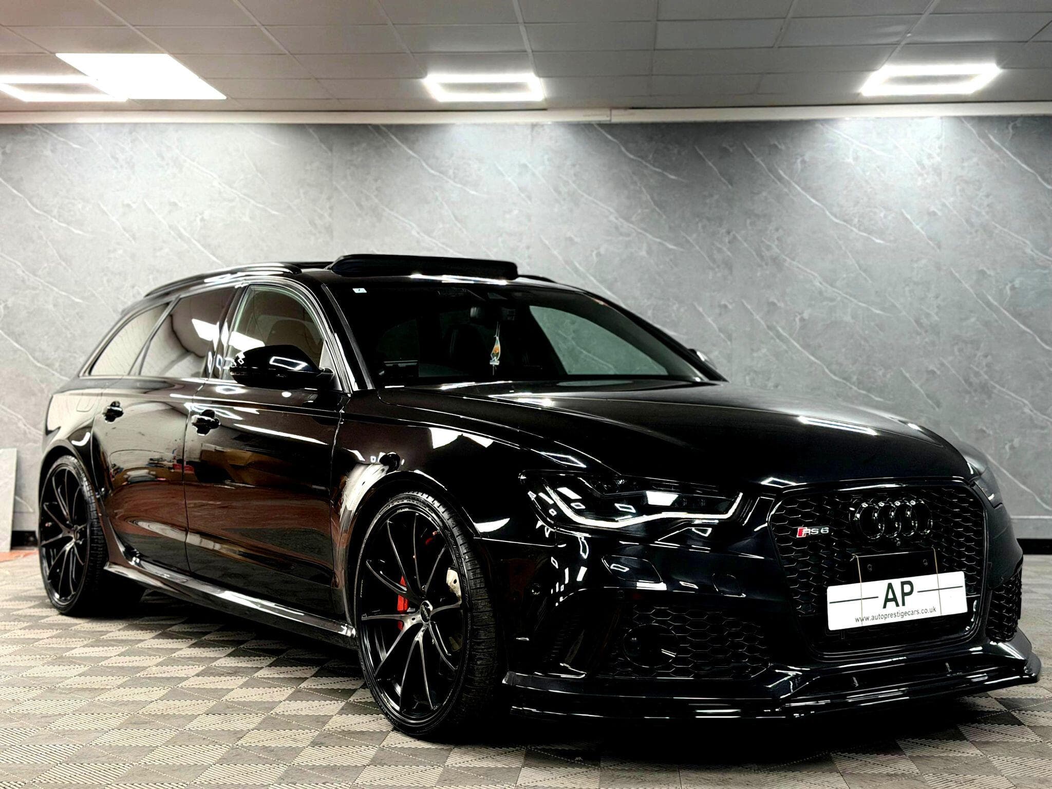 2016 Audi RS6 Avant - Thumbnail 7
