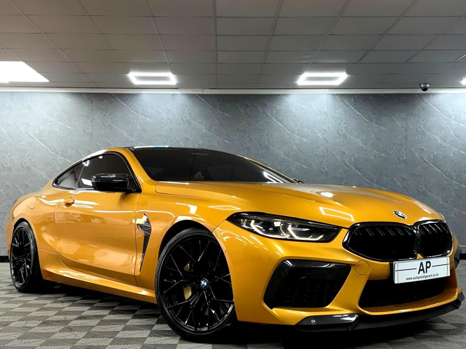 2022 BMW M8 - Main