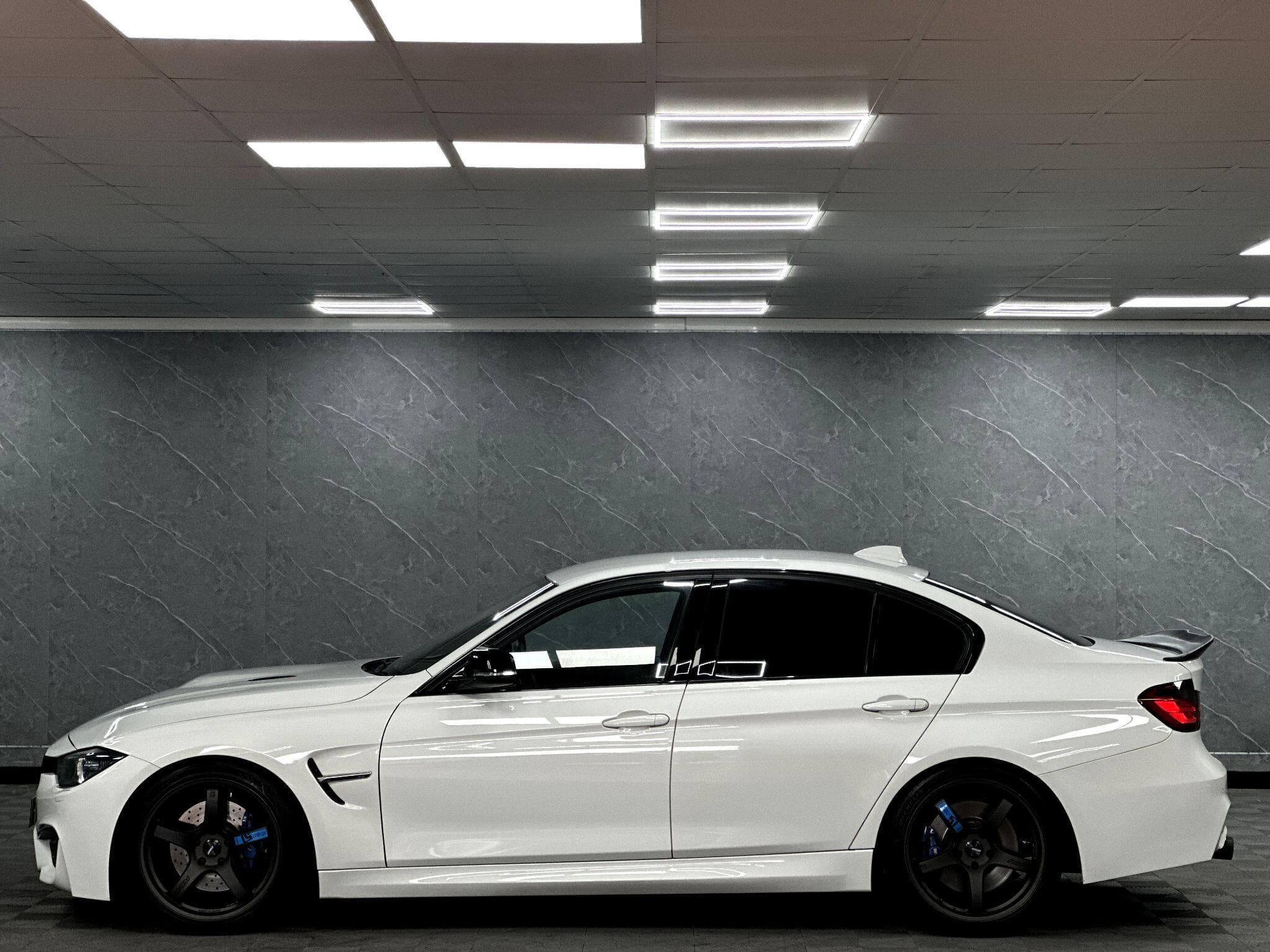 2015 BMW 3 Series - Thumbnail 13