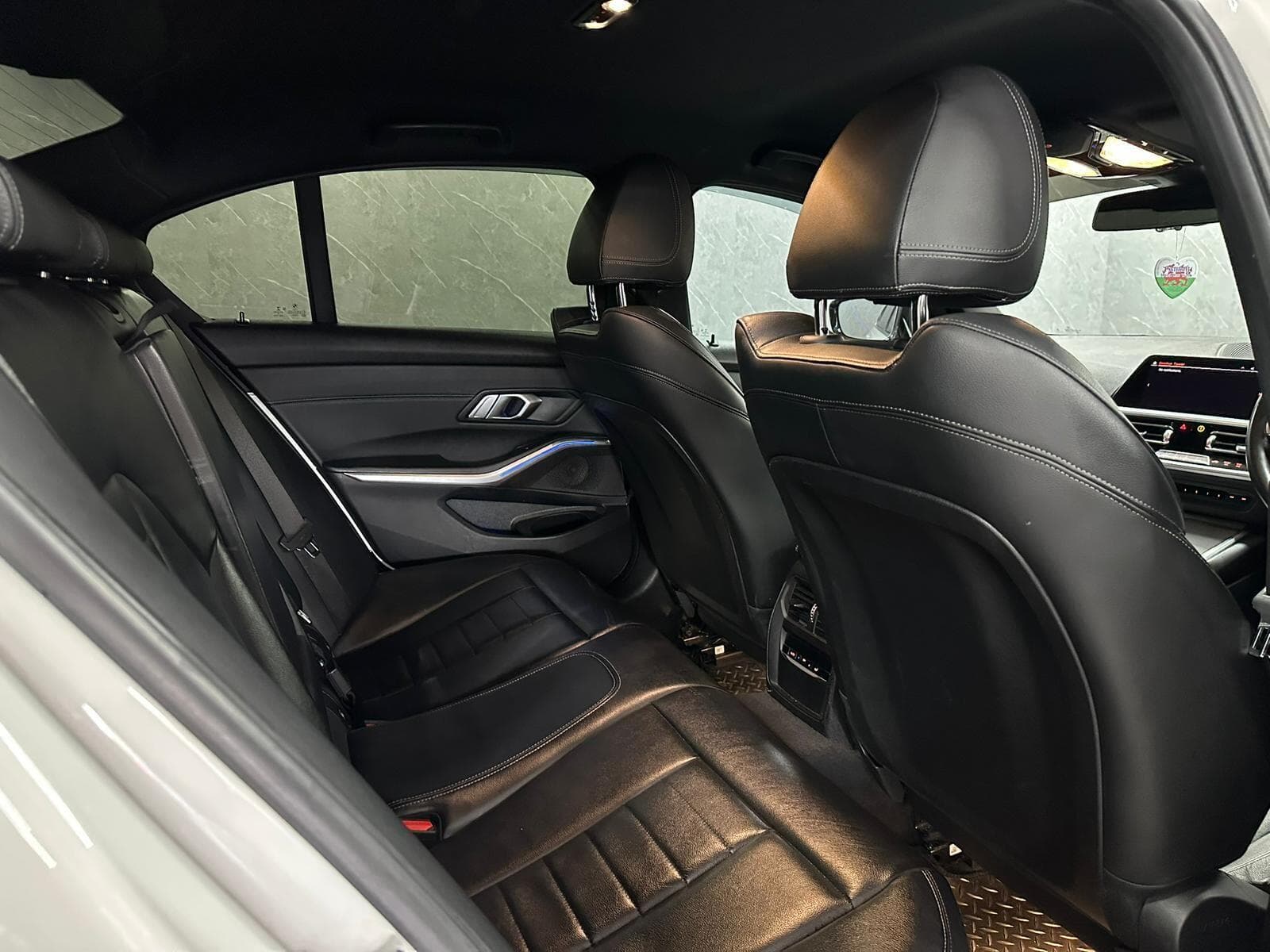 2020 BMW 3 Series - Thumbnail 52