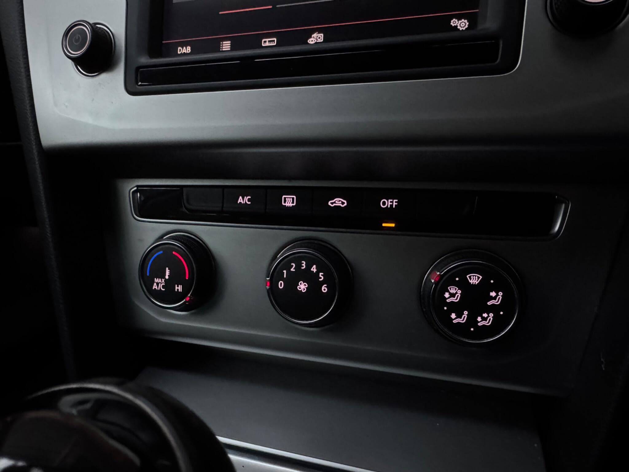 2015 Volkswagen Passat - Thumbnail 16