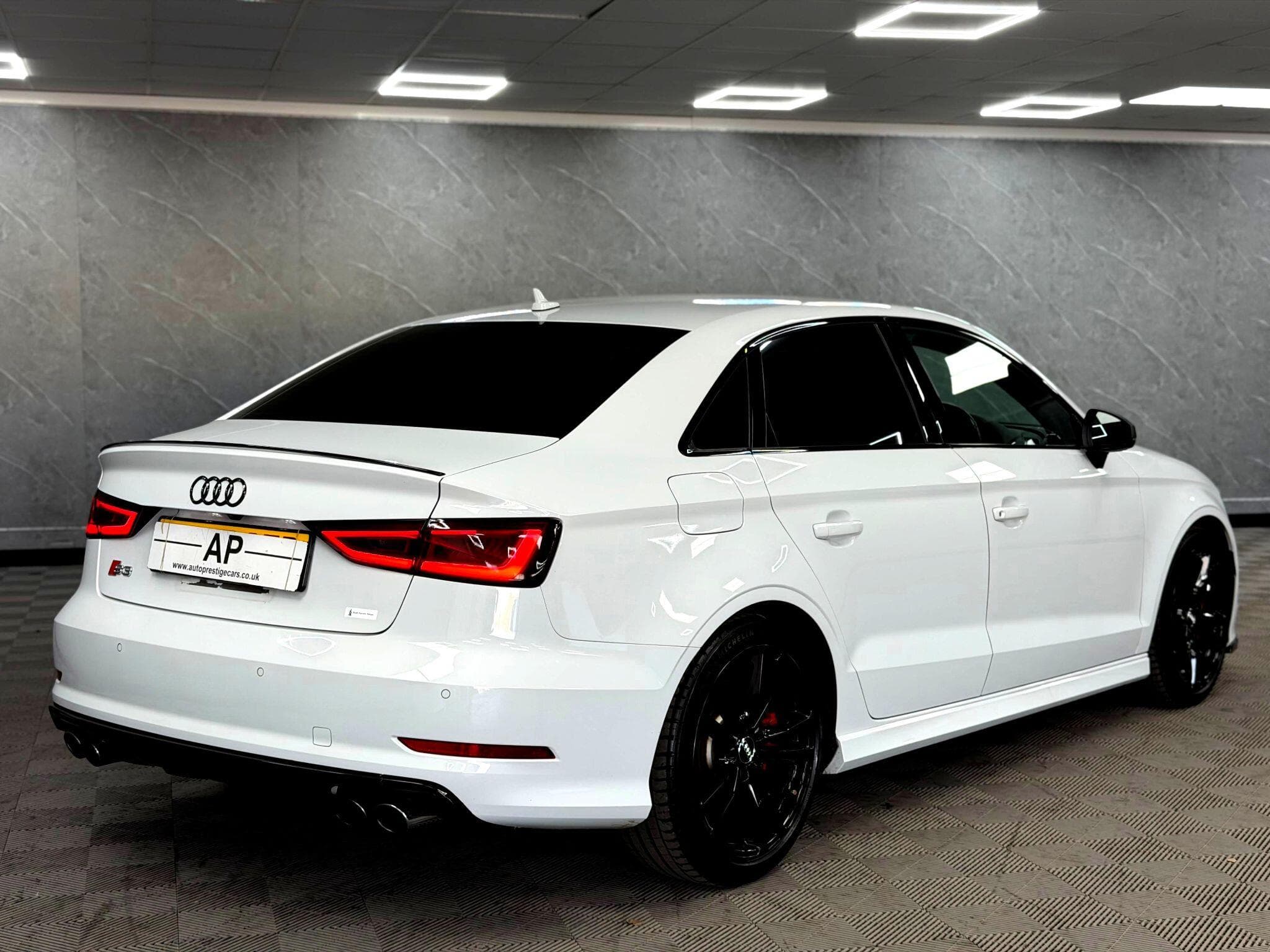 2015 Audi S3 - Thumbnail 24