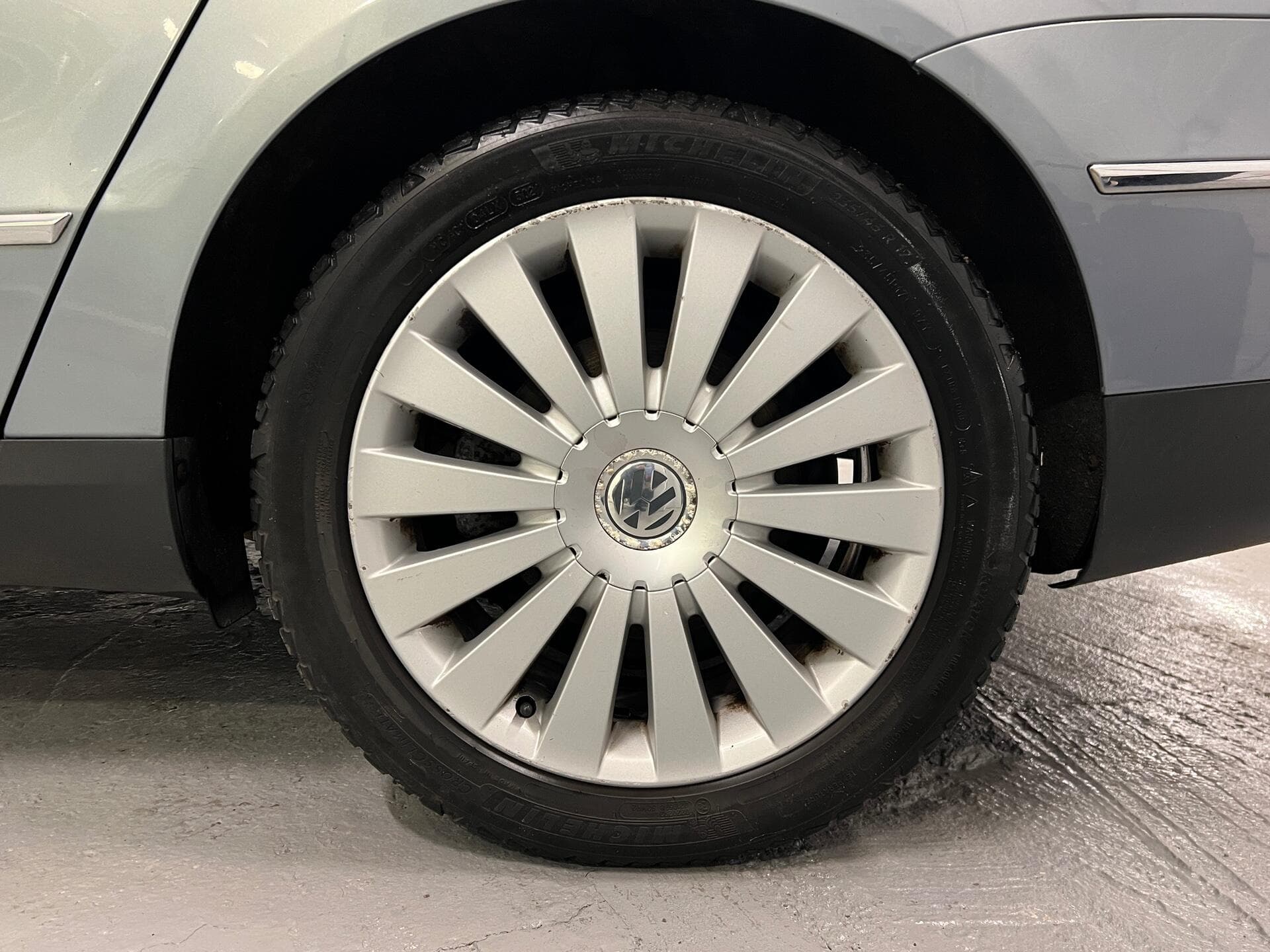 2009 Volkswagen Passat - Thumbnail 13