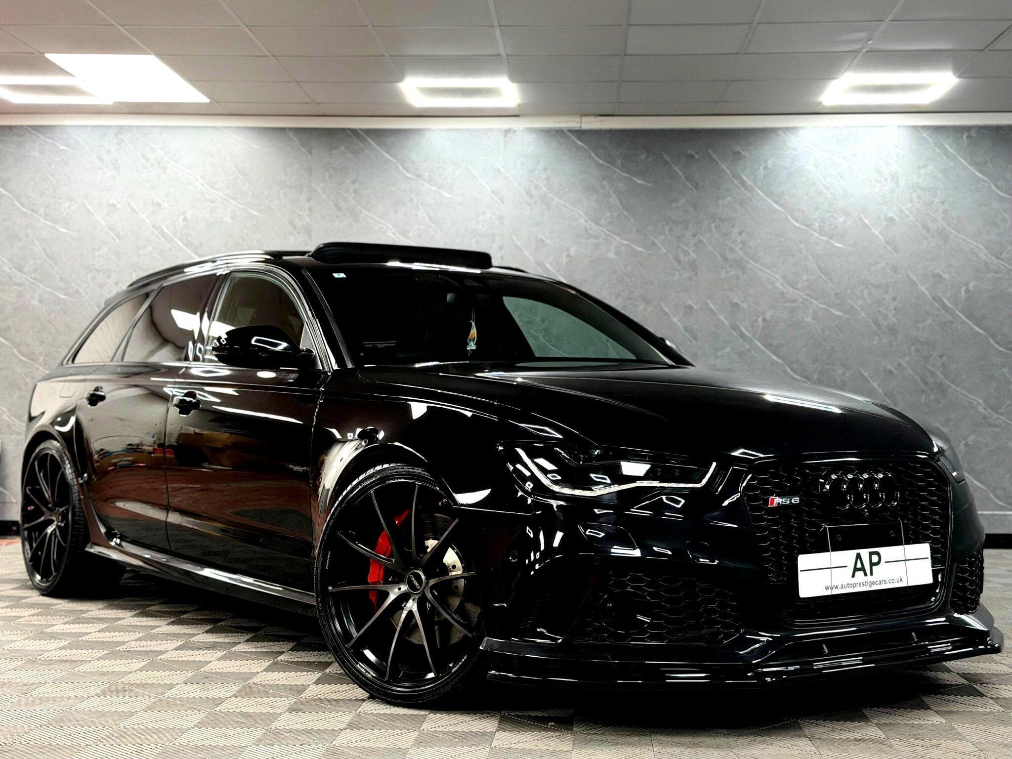 2016 Audi RS6 Avant - Thumbnail 5