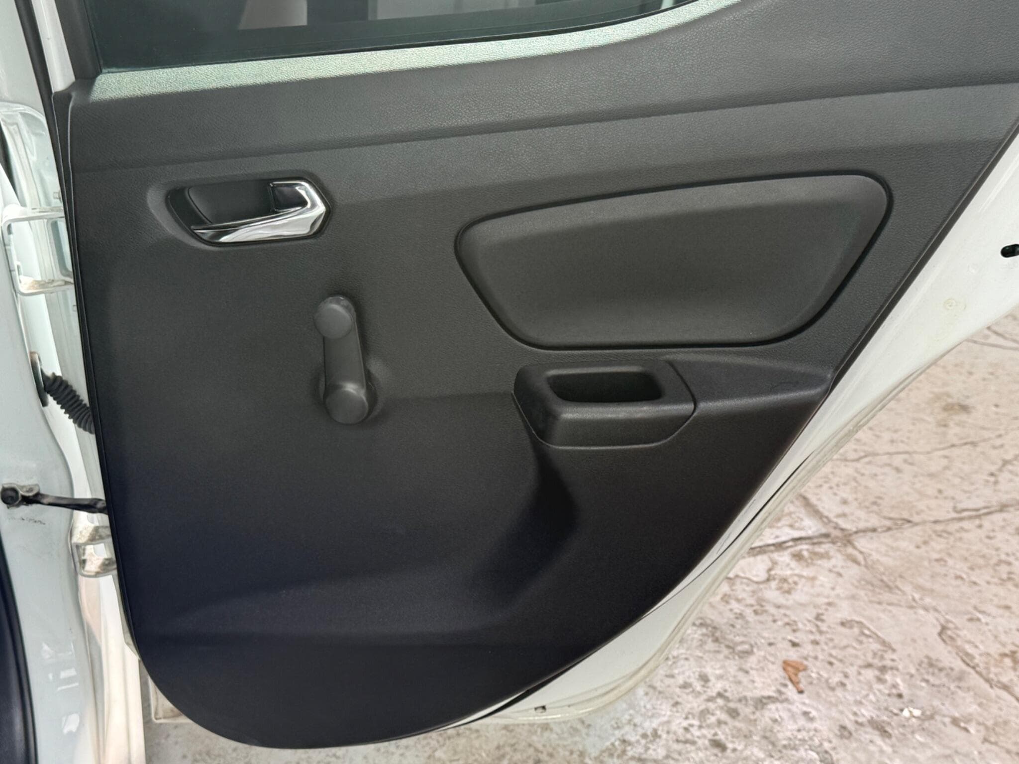 2017 Nissan Micra - Thumbnail 32