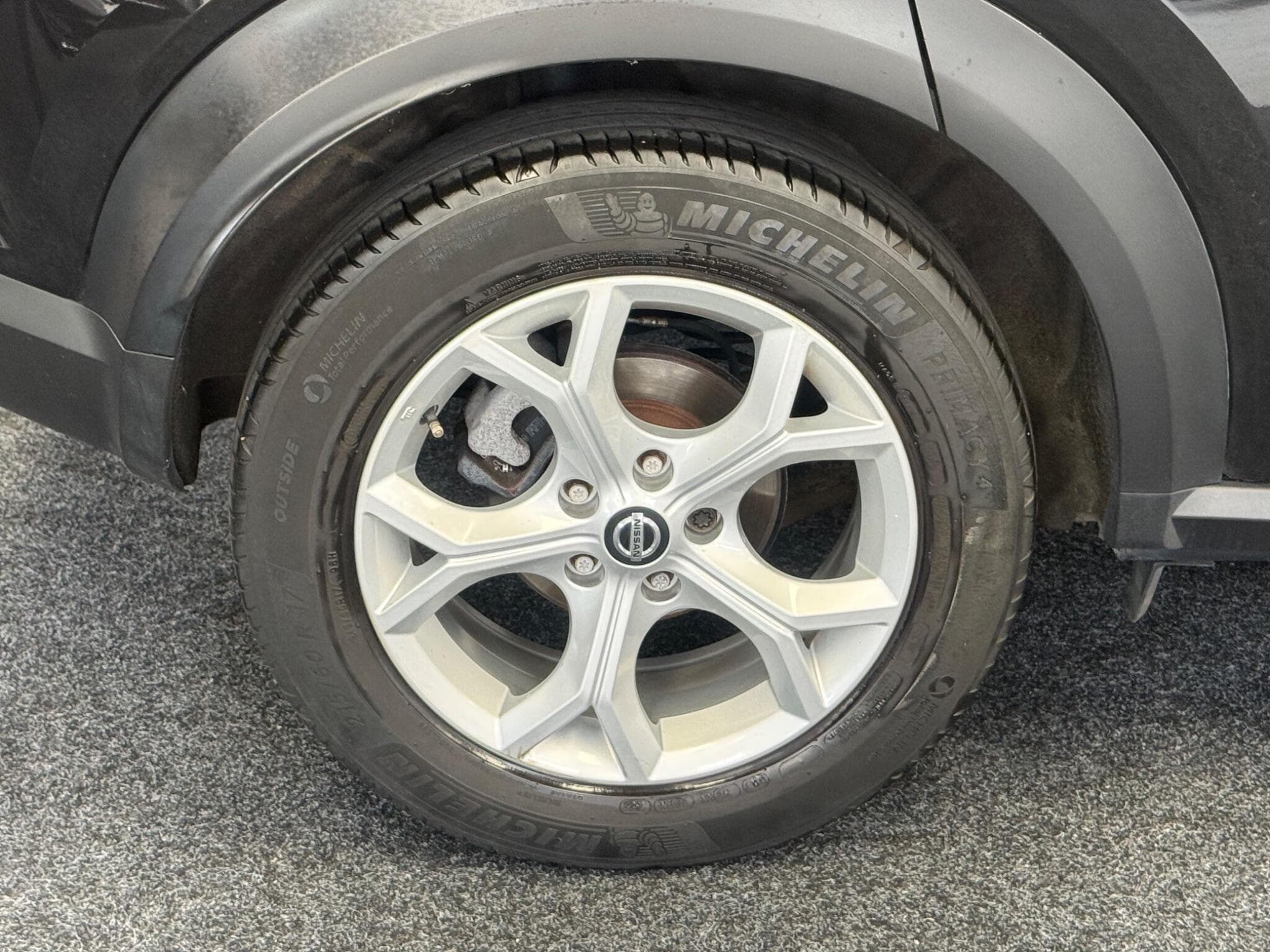 2020 Nissan Juke - Thumbnail 34