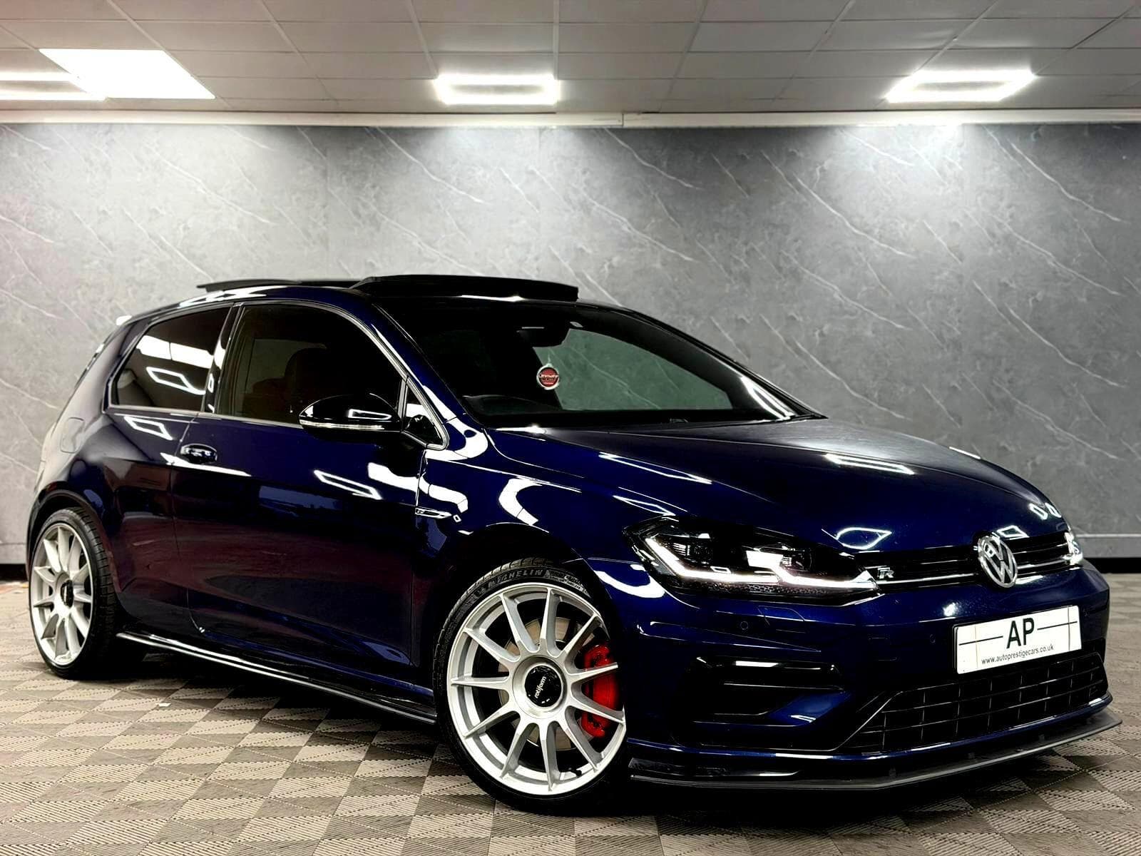 2018 Volkswagen Golf - Main