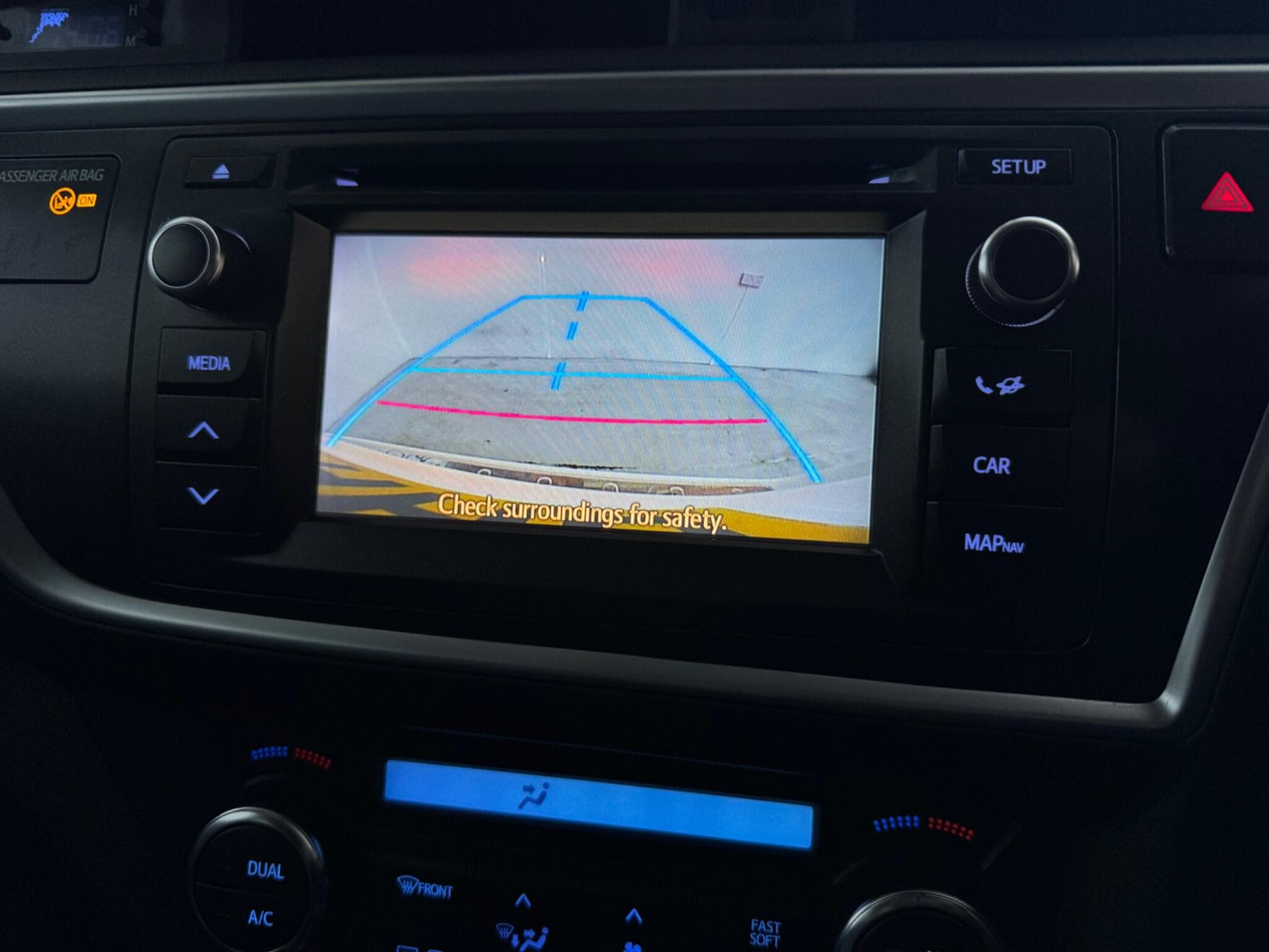2015 Toyota Auris - Thumbnail 17