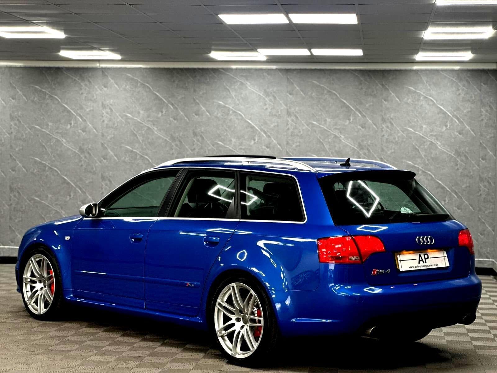 2007 Audi RS4 Avant - Thumbnail 5