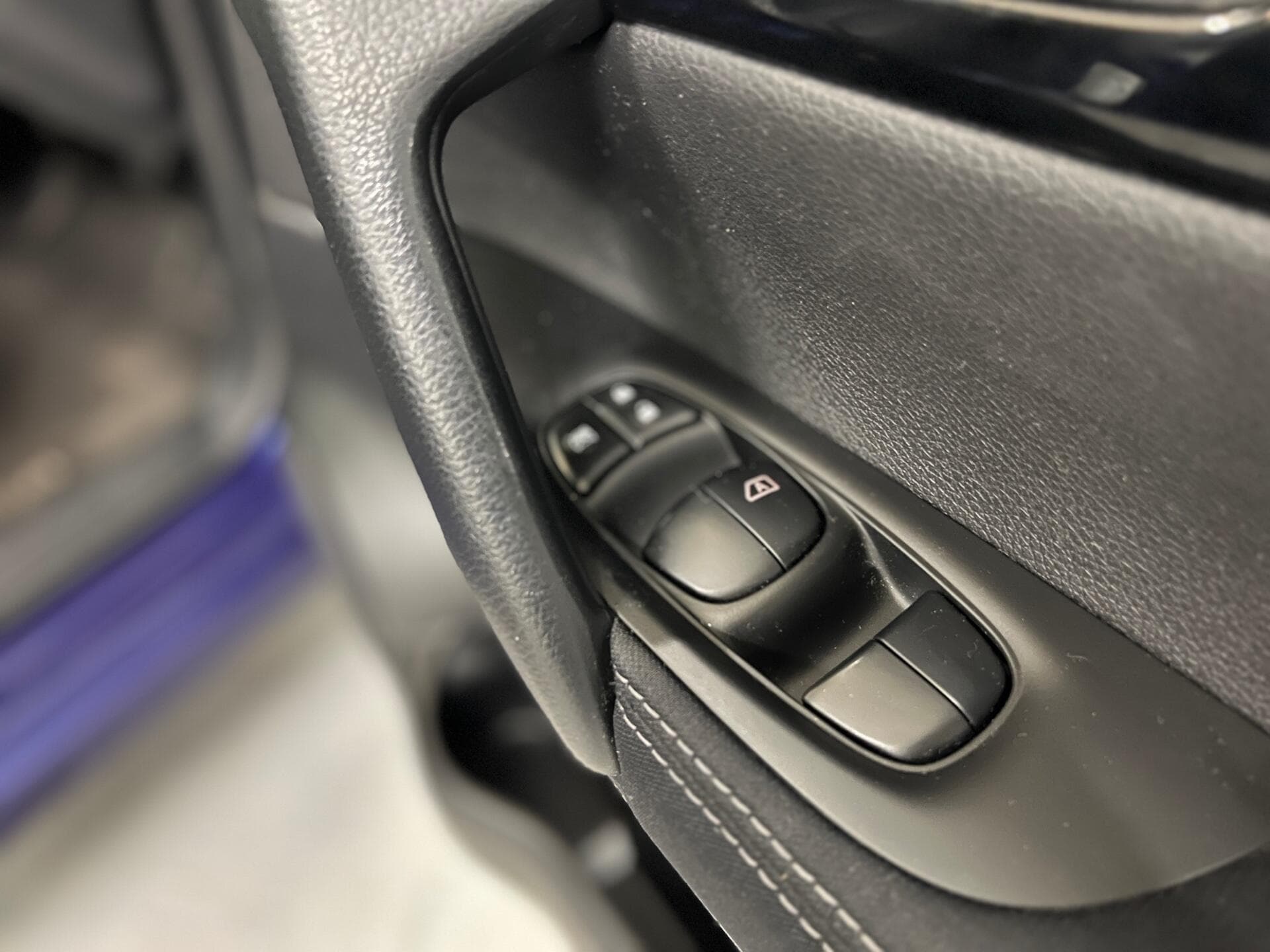 2015 Nissan Qashqai - Thumbnail 27