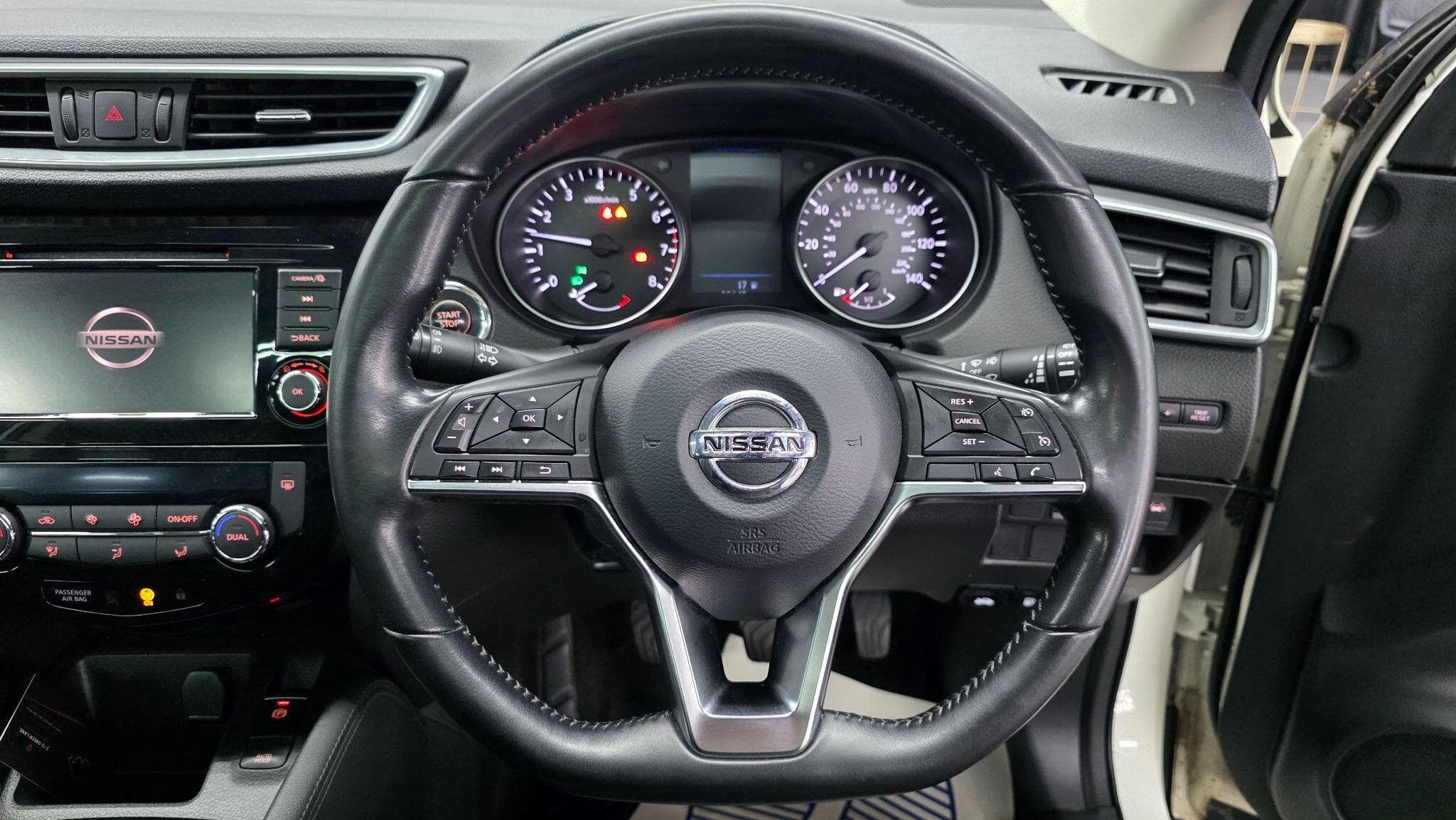 2020 Nissan Qashqai - Thumbnail 15