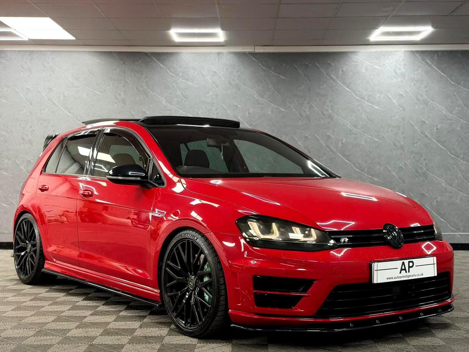 2015 Volkswagen Golf - Image 4