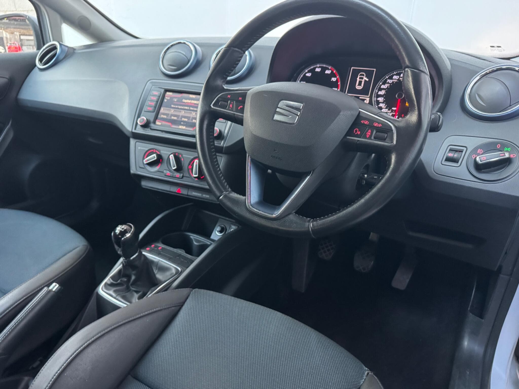 2016 SEAT Ibiza - Thumbnail 4