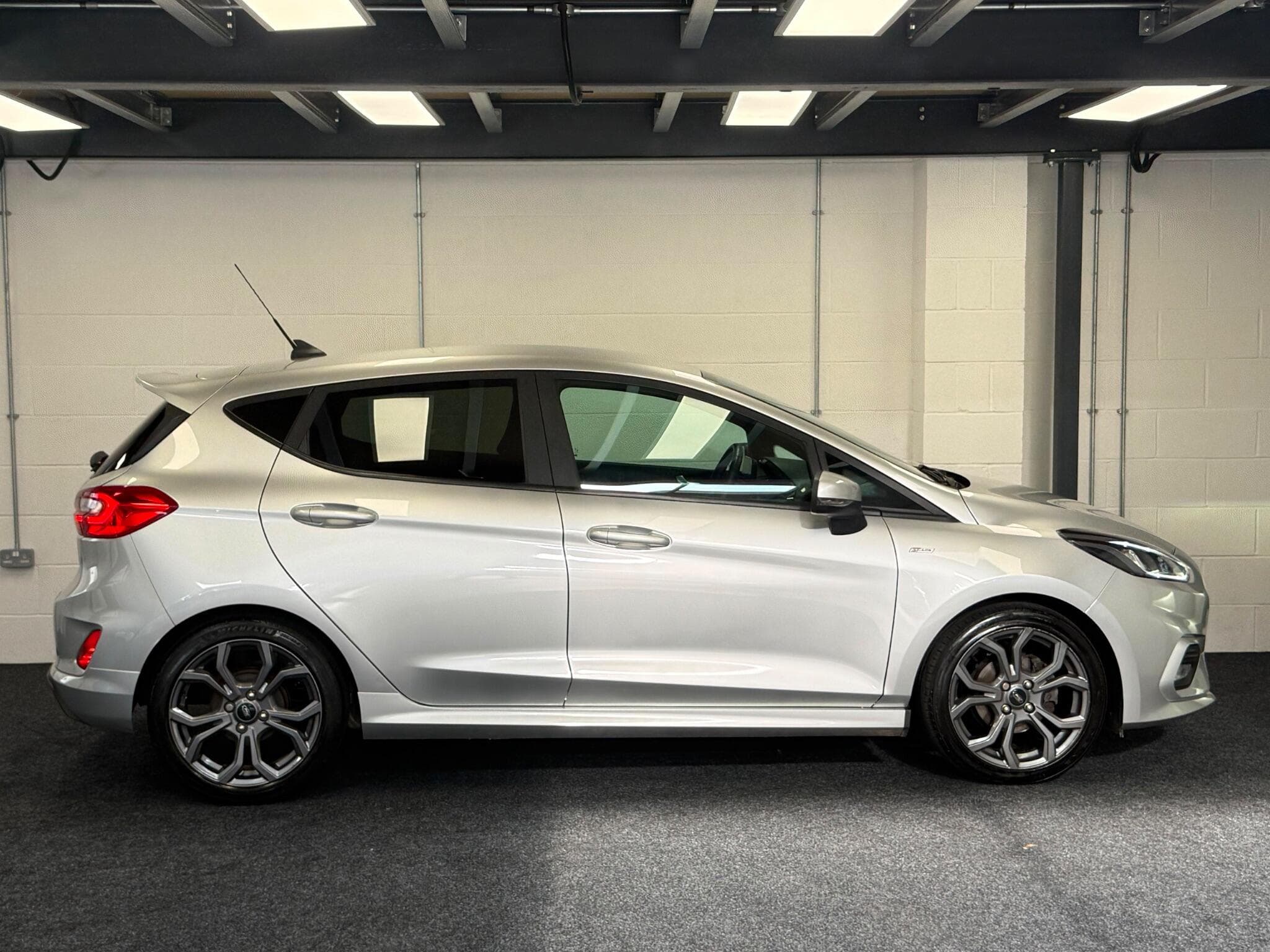2021 Ford Fiesta - Image 4