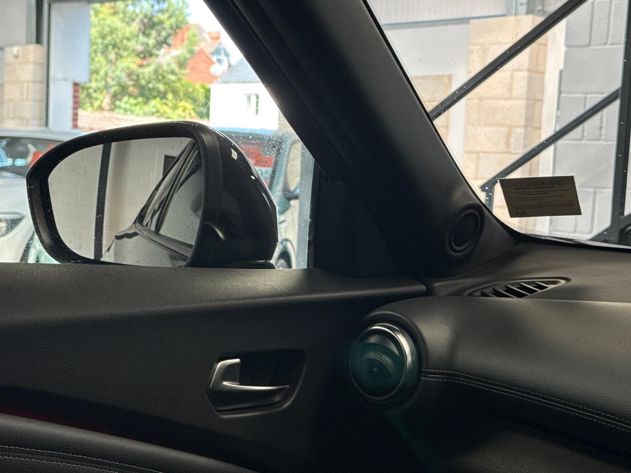 2020 Nissan Juke - Thumbnail 49
