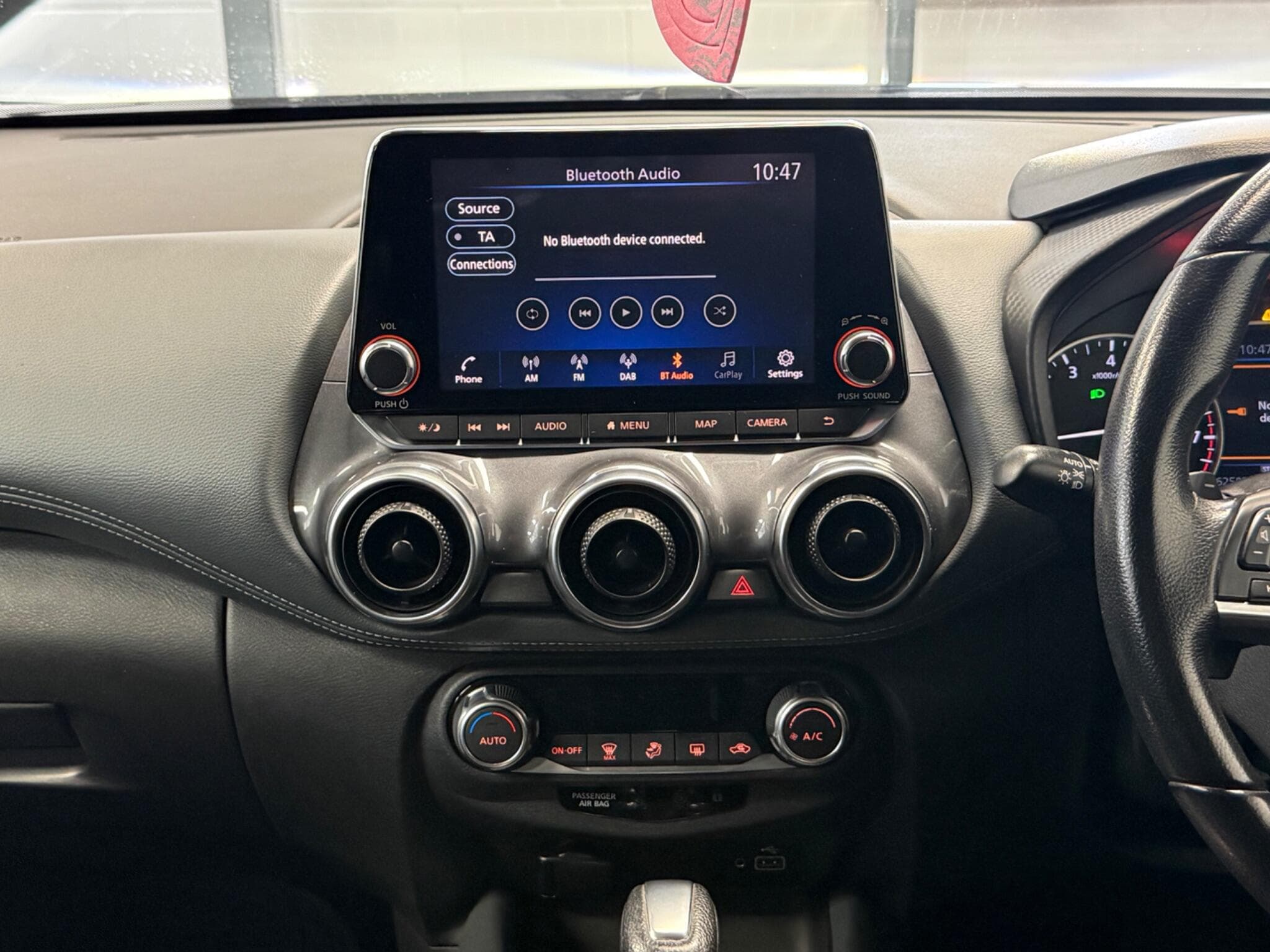 2020 Nissan Juke - Thumbnail 35