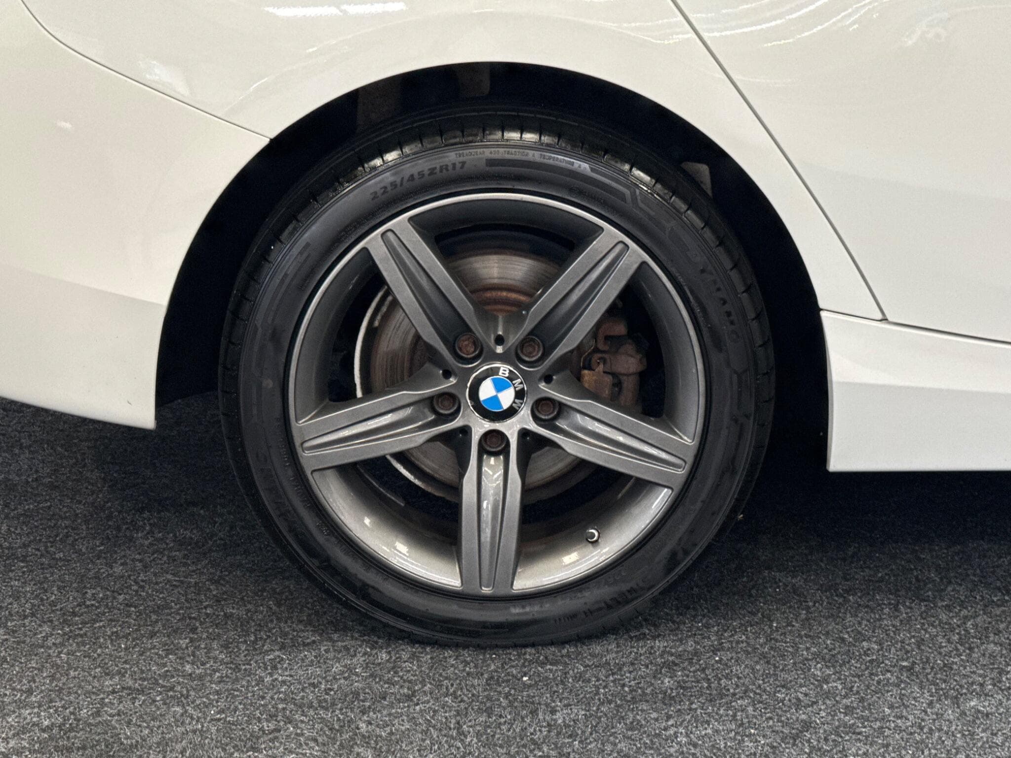 2014 BMW 1 Series - Thumbnail 26