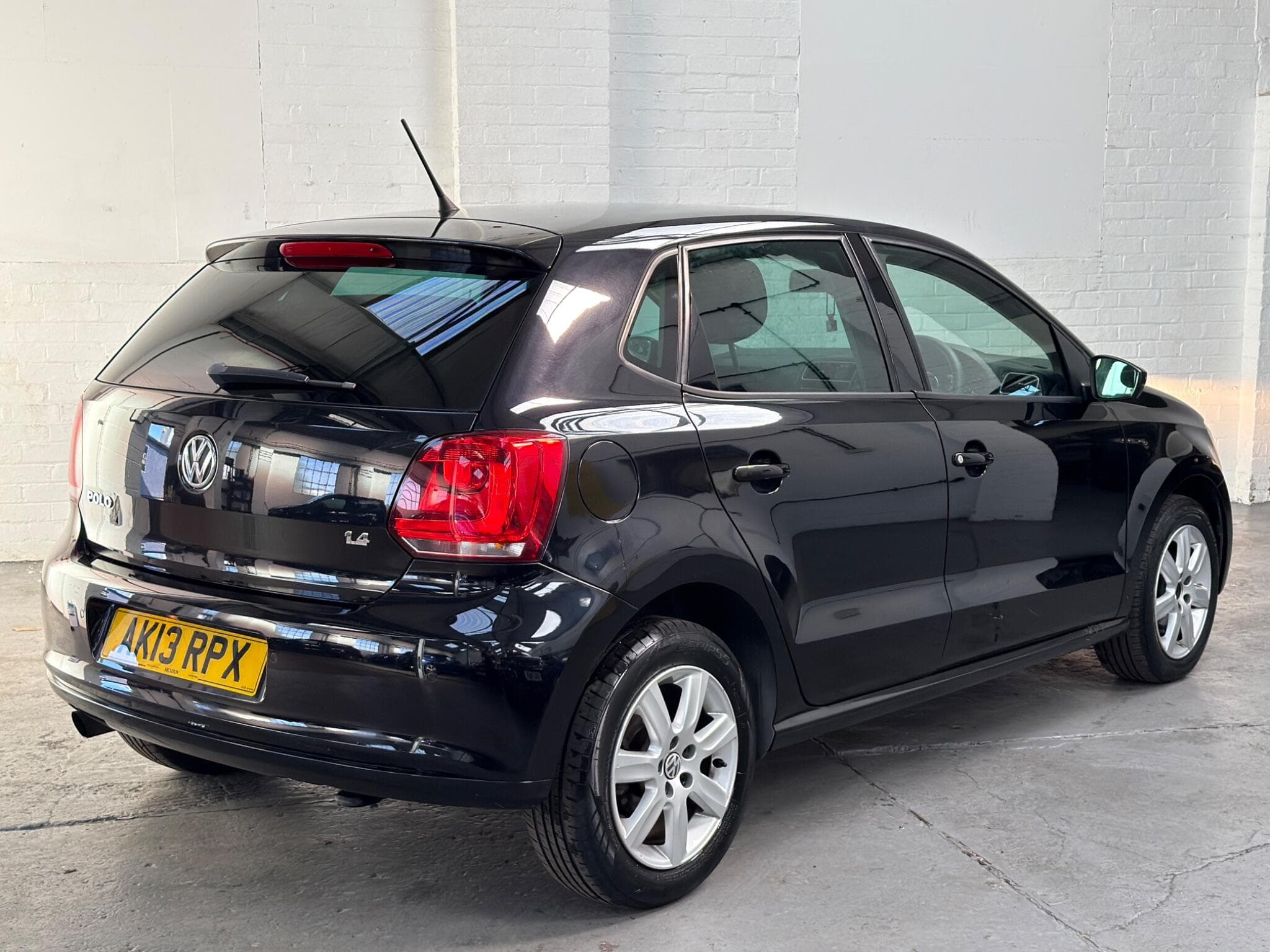2013 Volkswagen Polo - Thumbnail 10