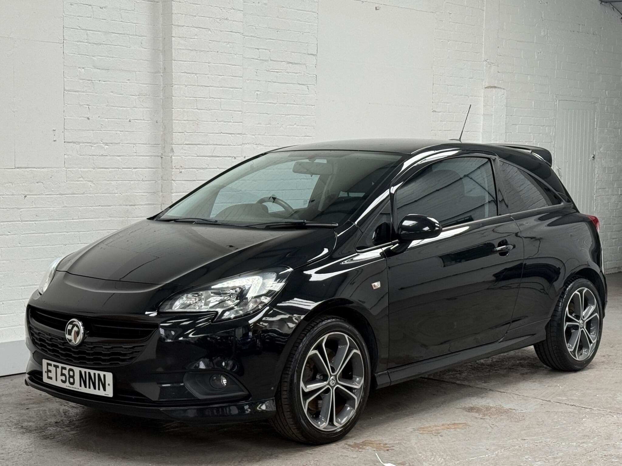 2017 Vauxhall Corsa - Thumbnail 2