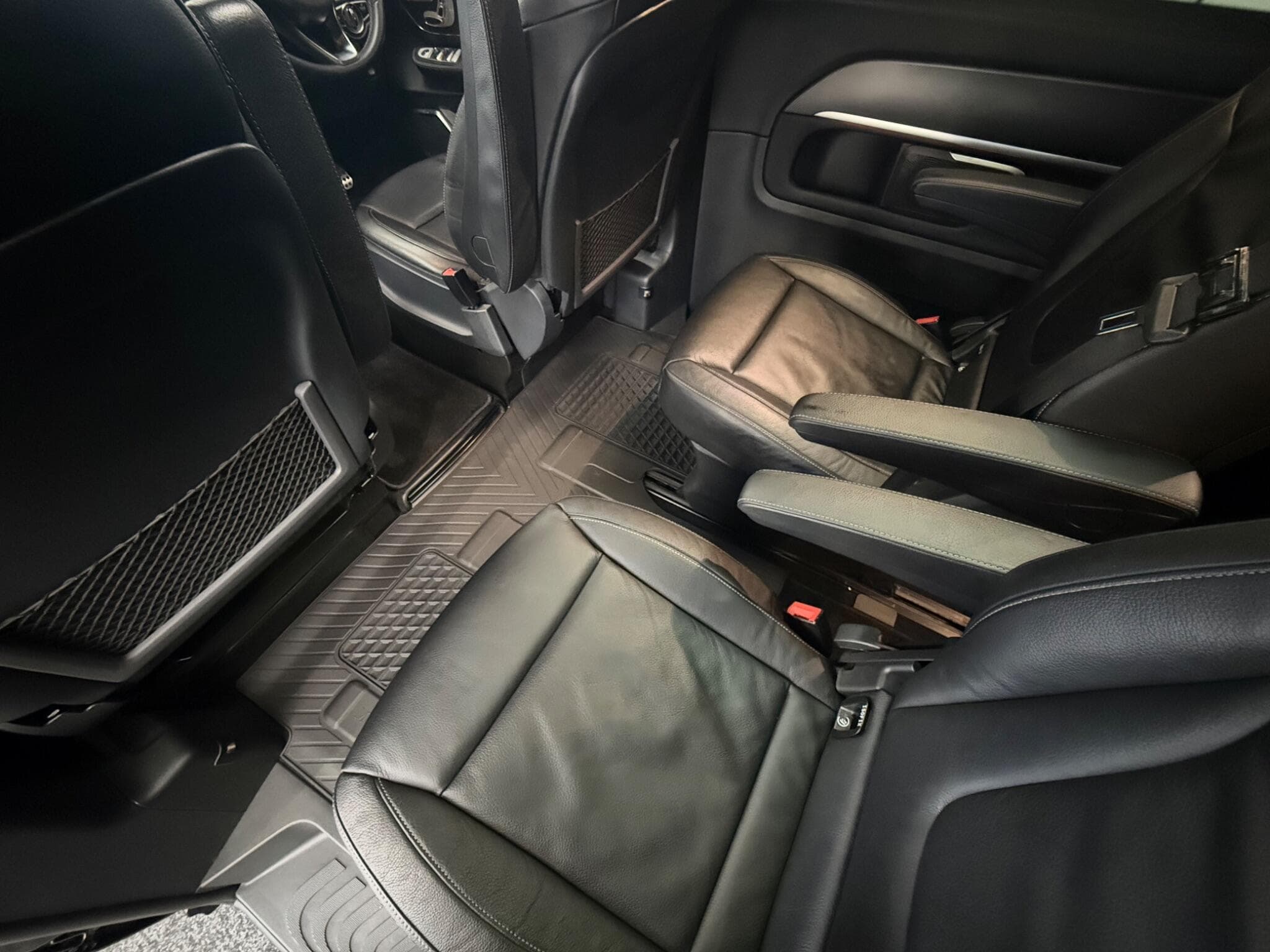 2023 Mercedes-Benz V Class - Thumbnail 38