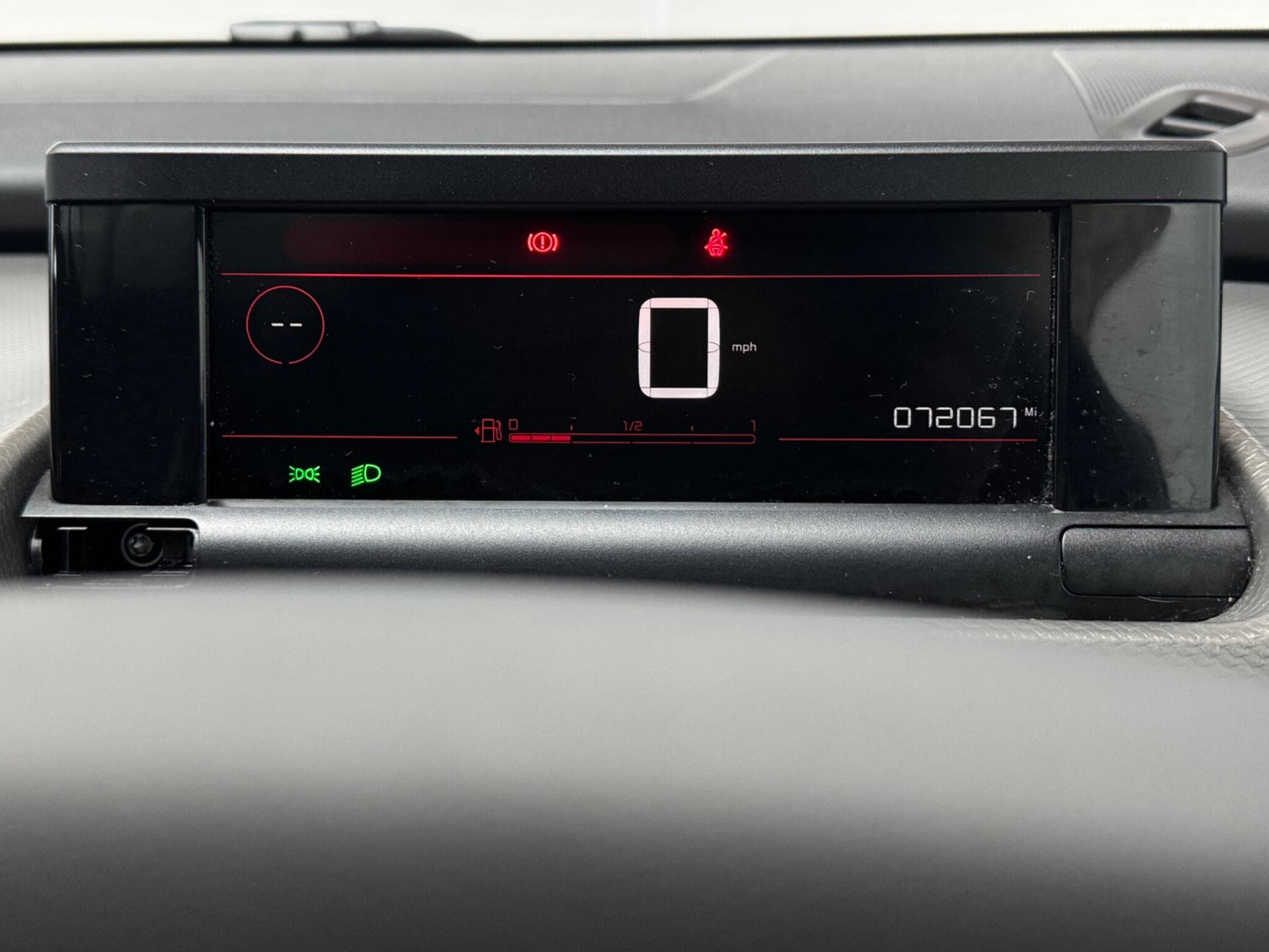 2018 Citroen C4 Cactus - Thumbnail 13