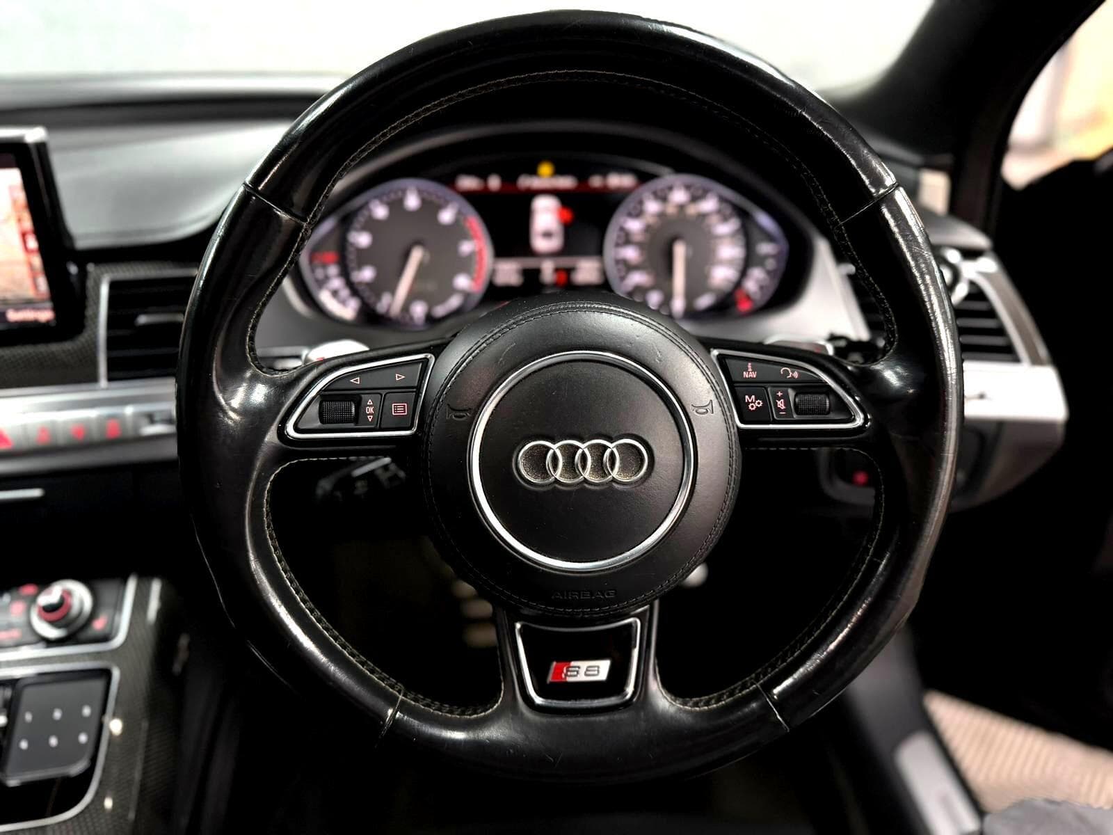 2015 Audi S8 - Thumbnail 46