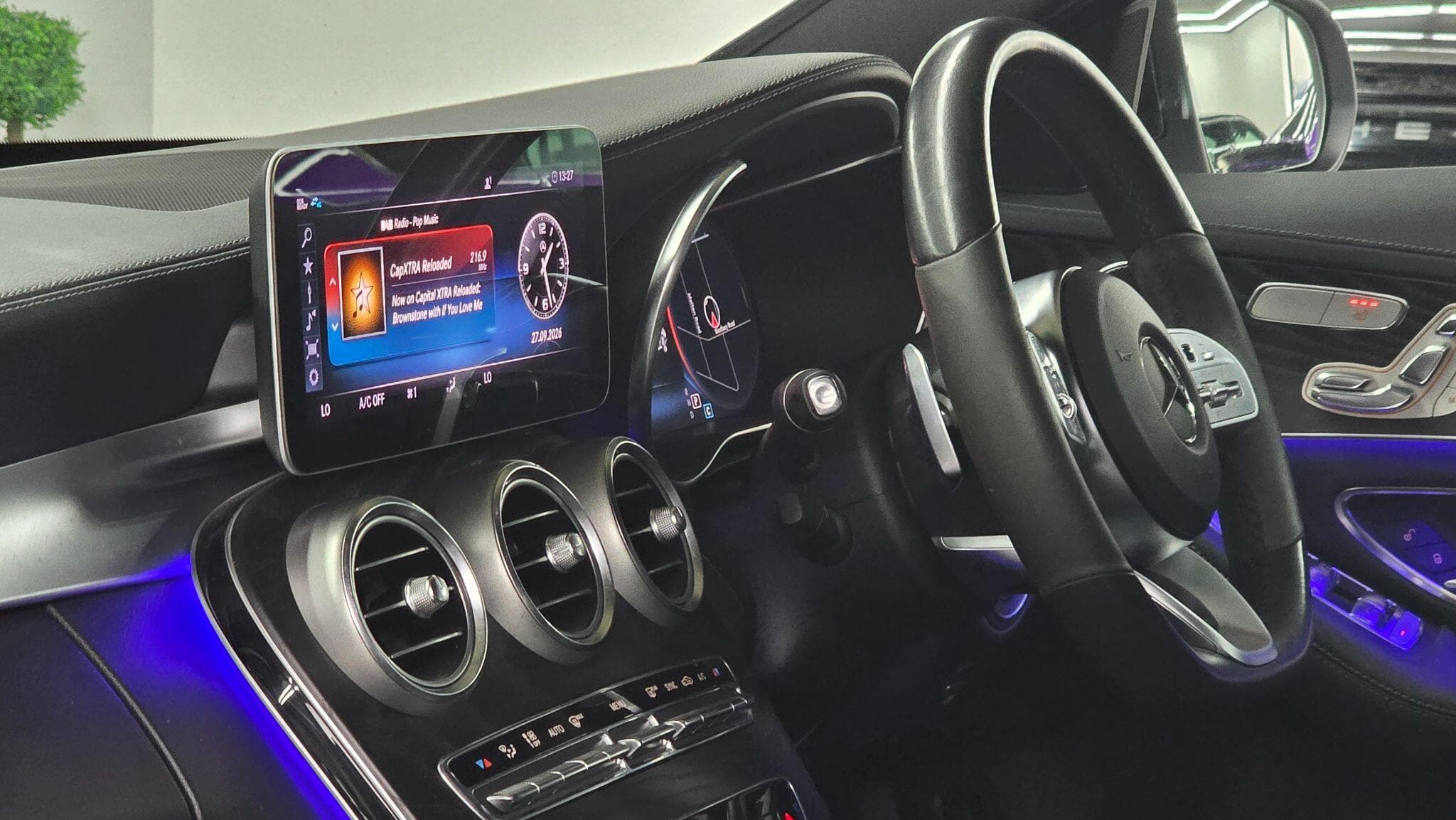 2021 Mercedes-Benz C Class - Thumbnail 25