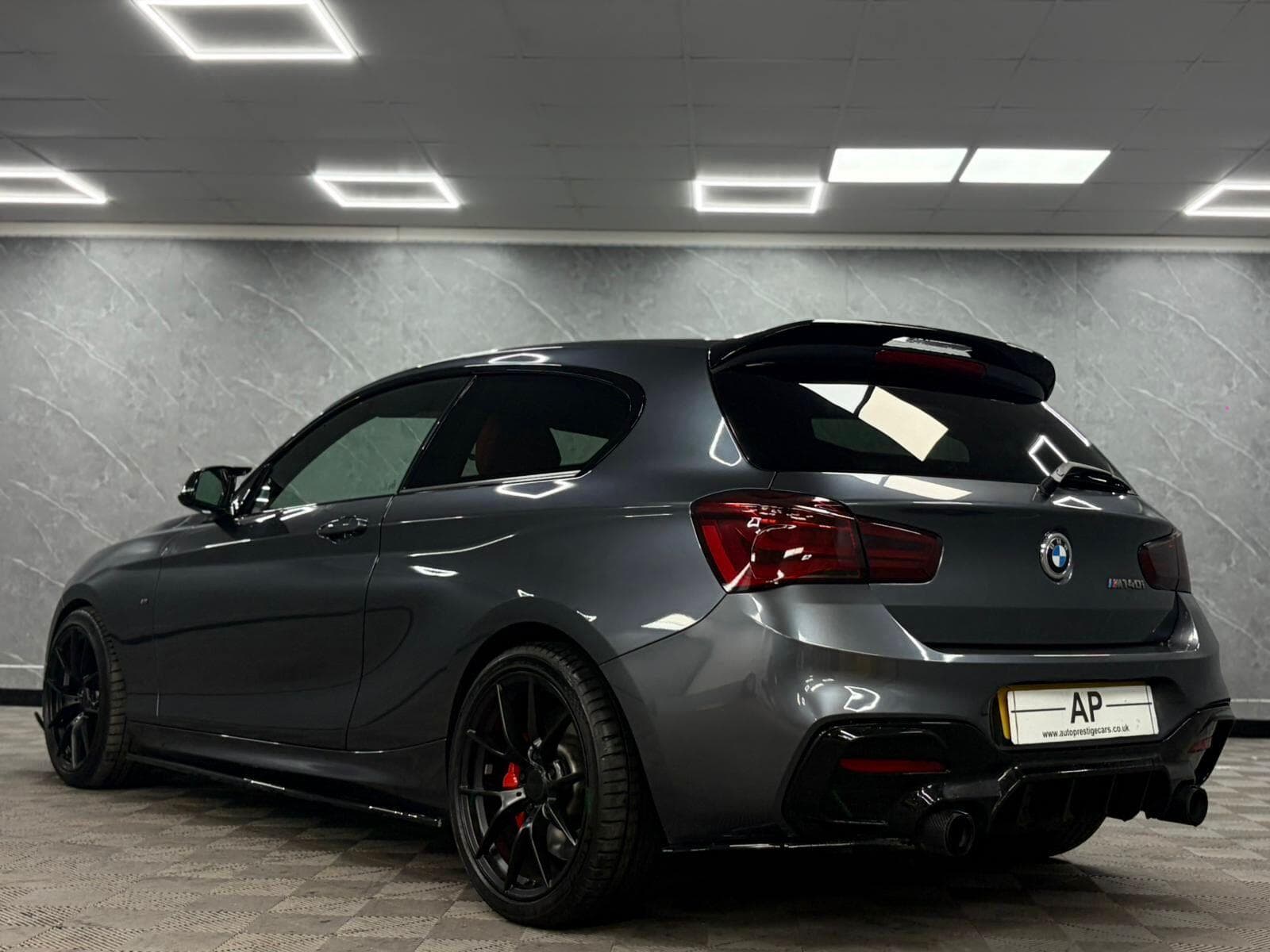 2016 BMW 1 Series - Thumbnail 4