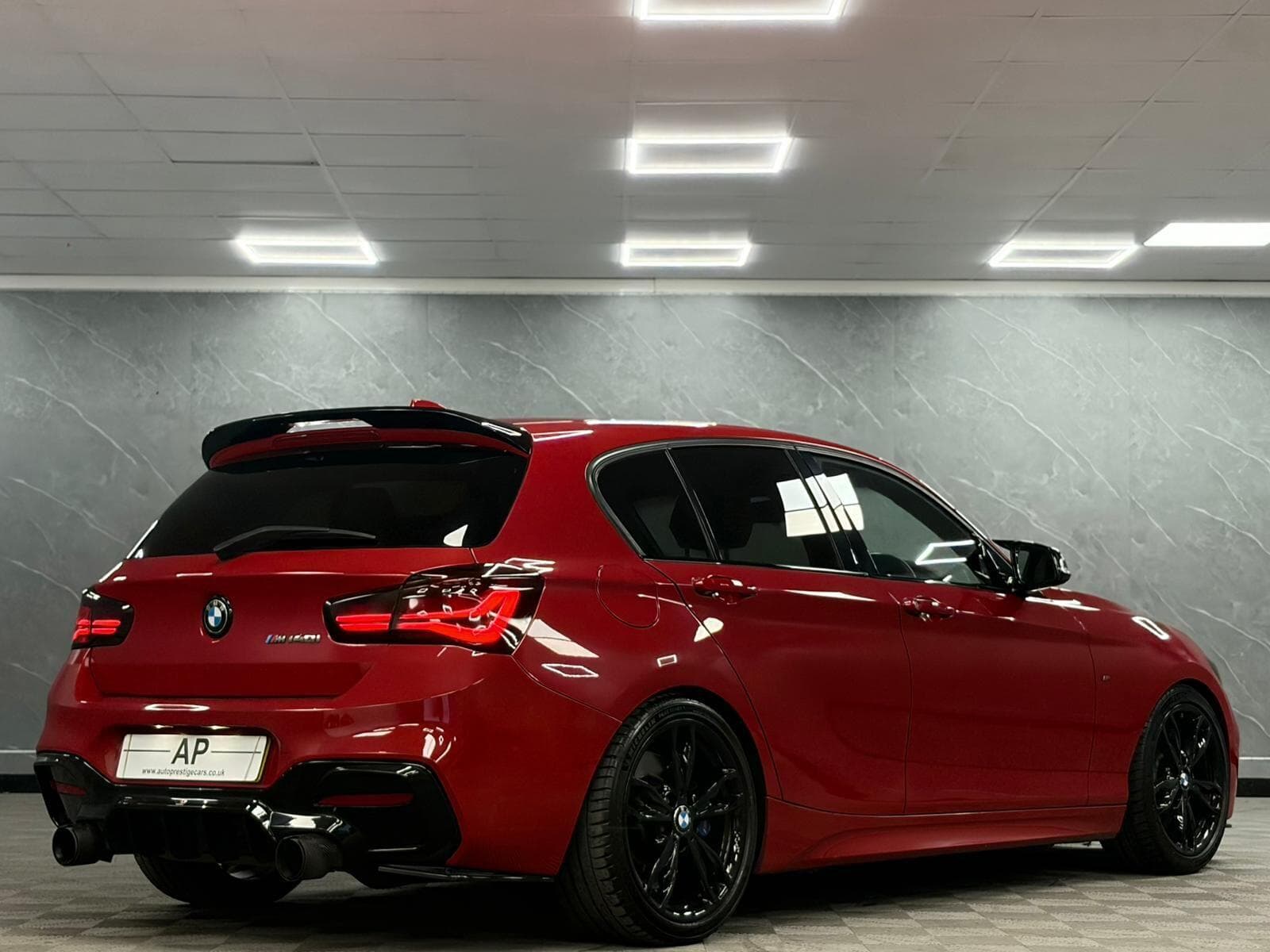 2018 BMW 1 Series - Thumbnail 22