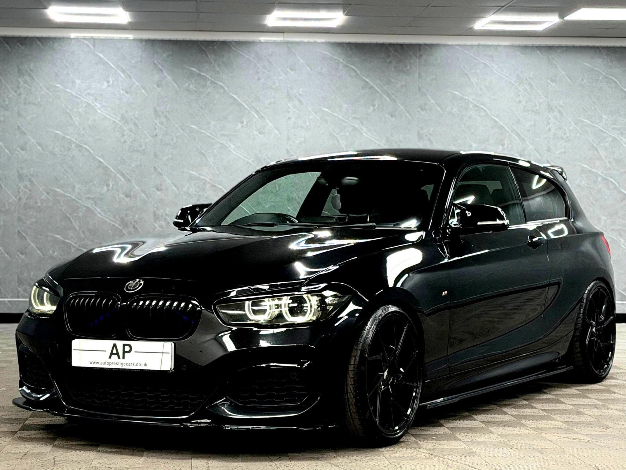 2018 BMW 1 Series - Thumbnail 9