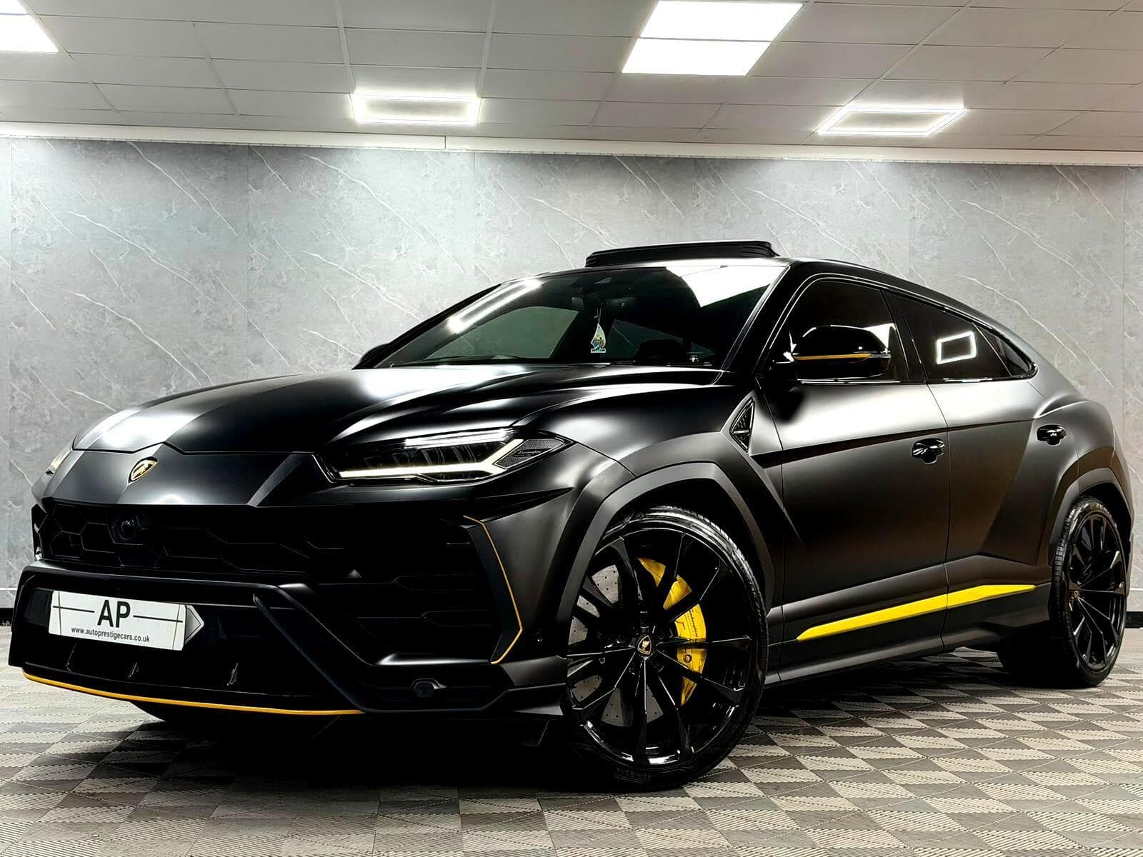 2022 Lamborghini Urus - Thumbnail 9