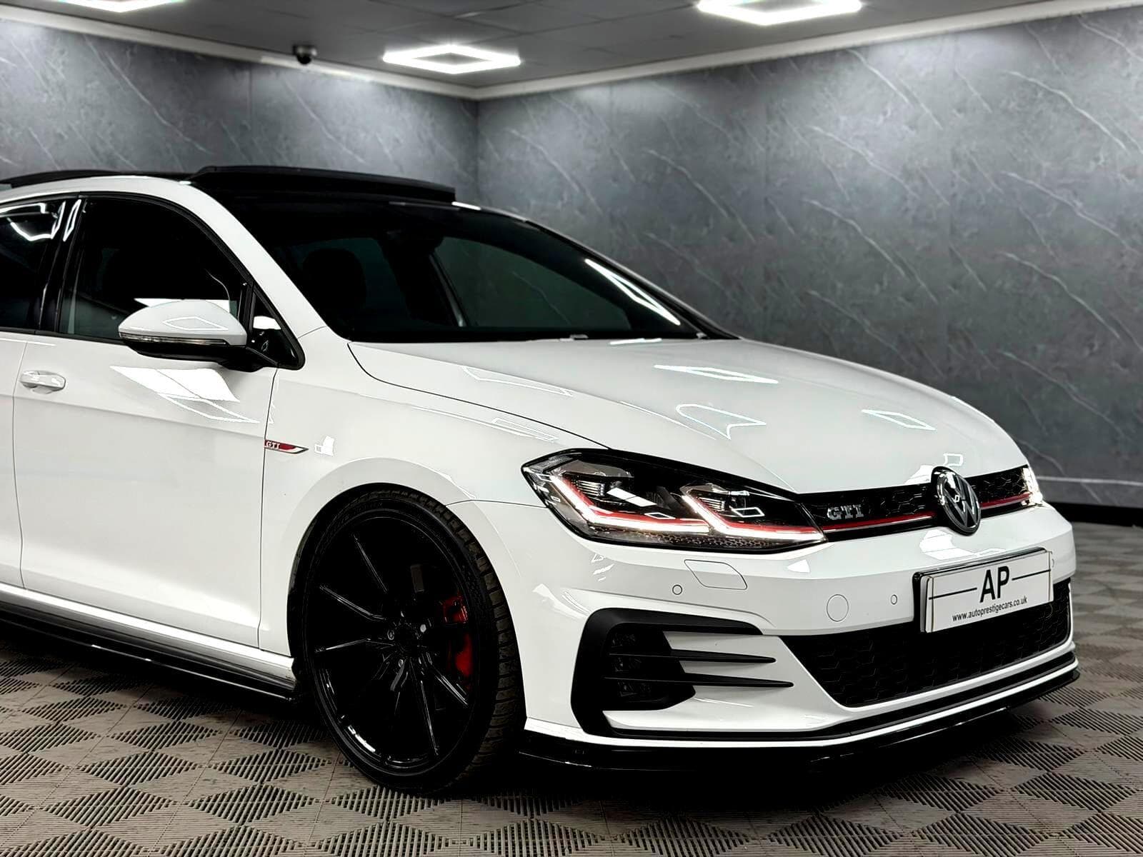 2018 Volkswagen Golf - Thumbnail 28