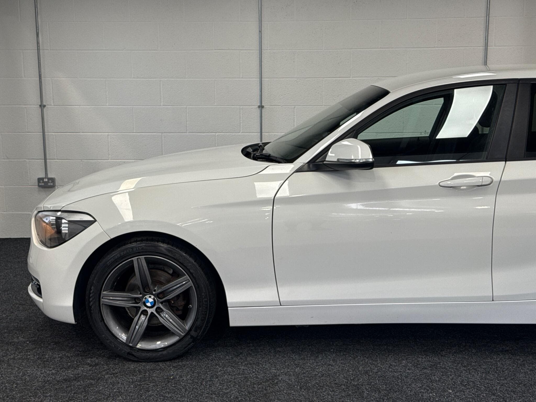 2014 BMW 1 Series - Thumbnail 7