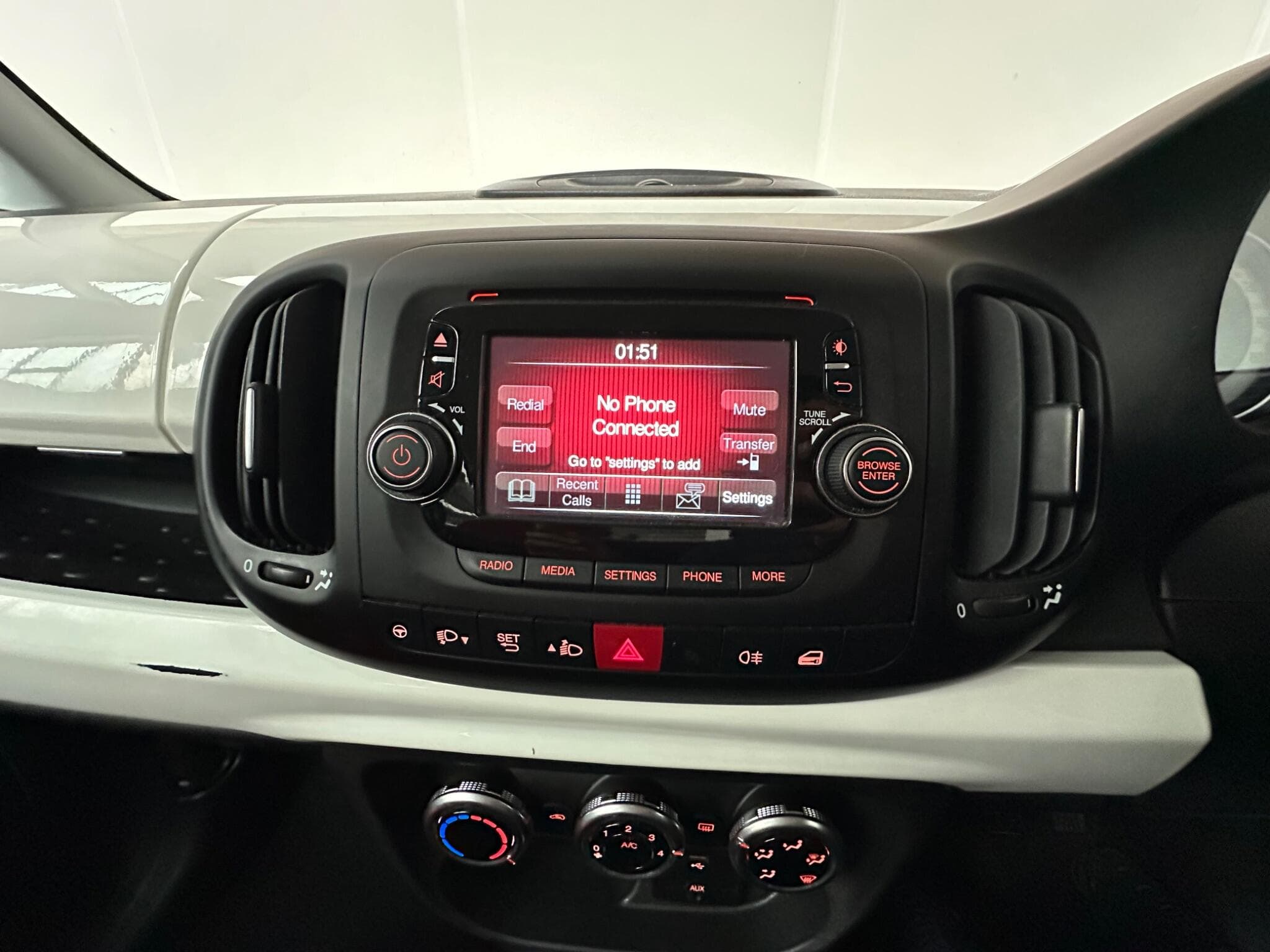 2014 Fiat 500L - Thumbnail 16