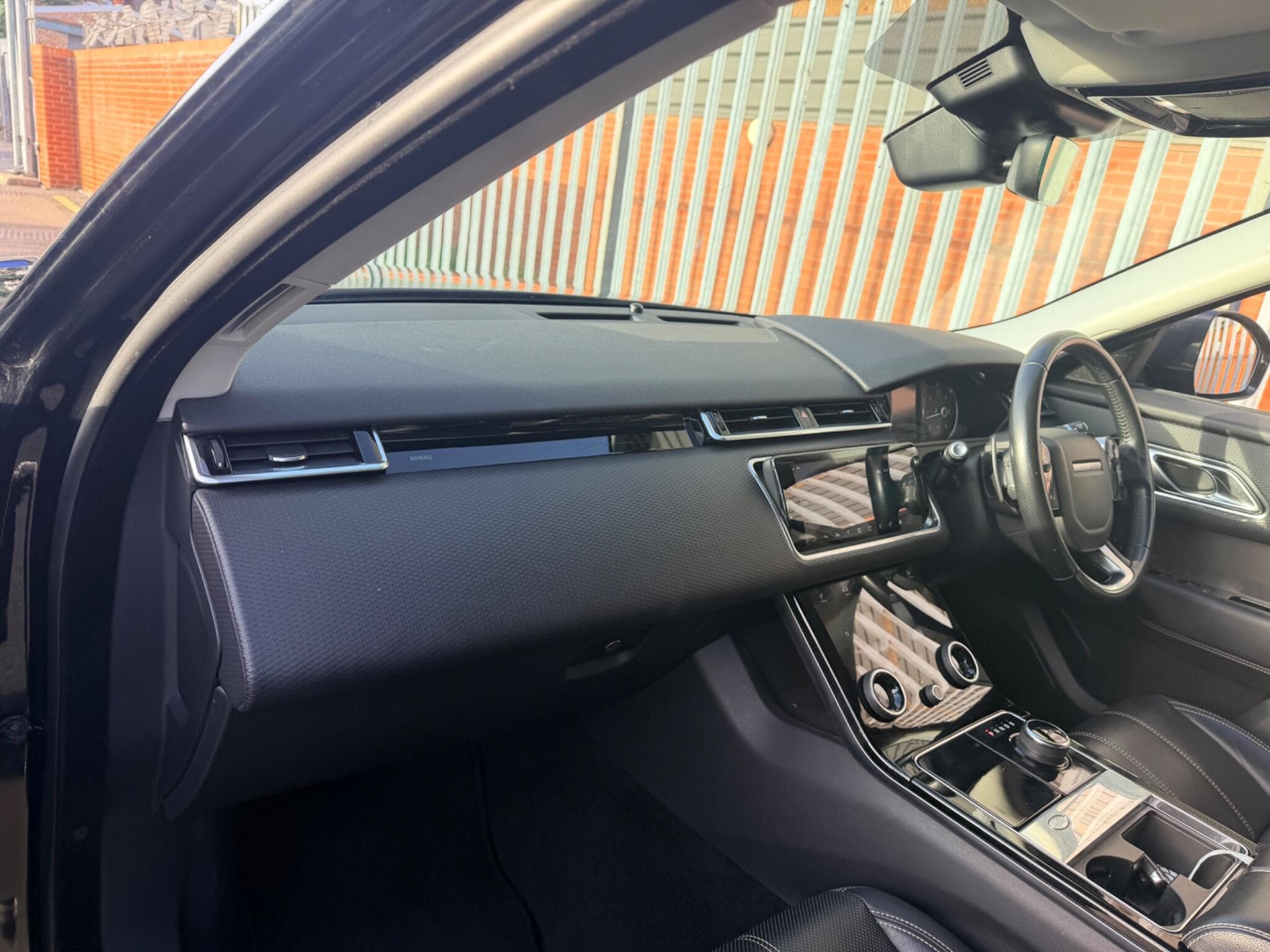 2018 Land Rover Range Rover Velar - Thumbnail 12