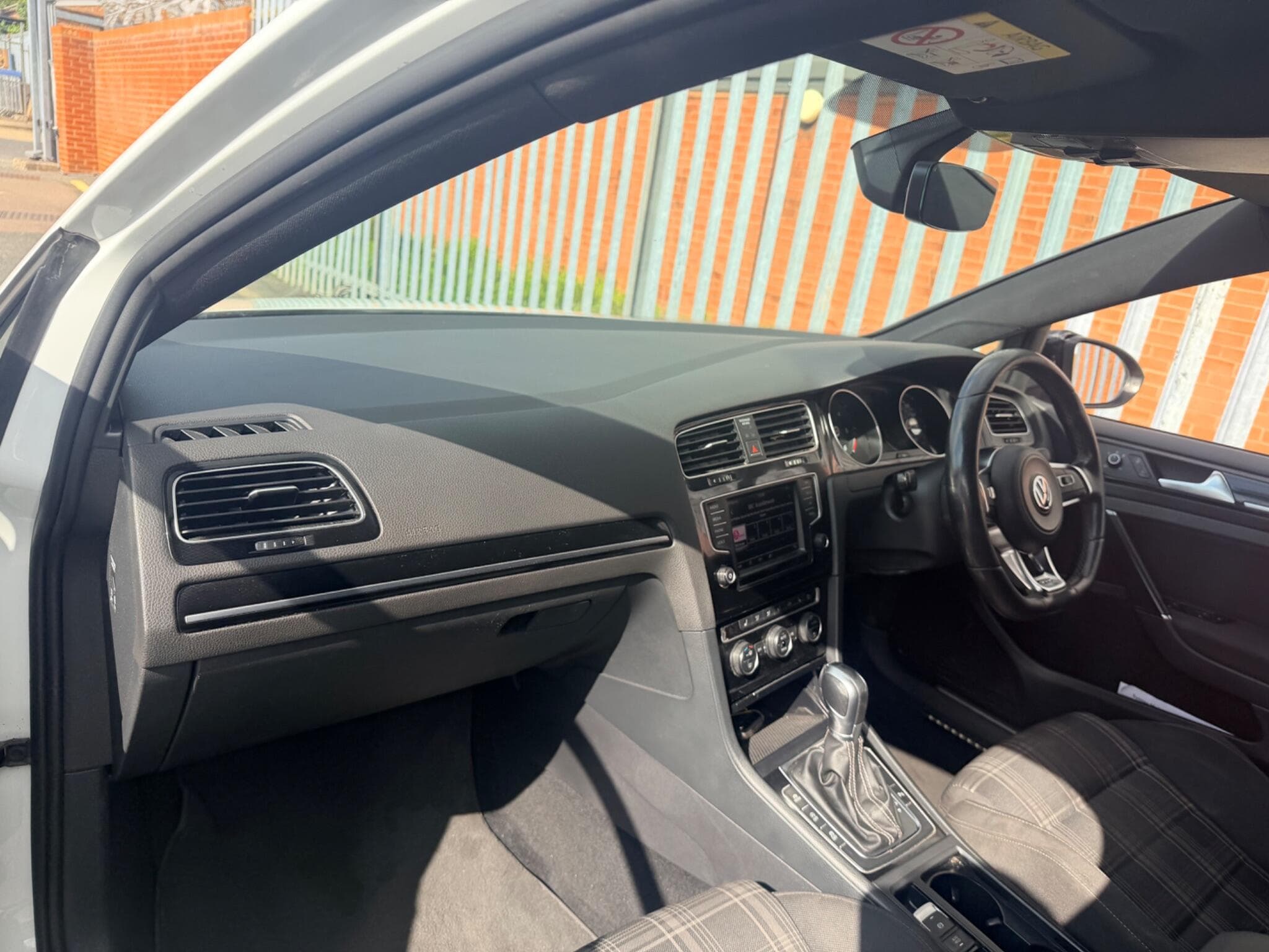 2016 Volkswagen Golf - Thumbnail 12