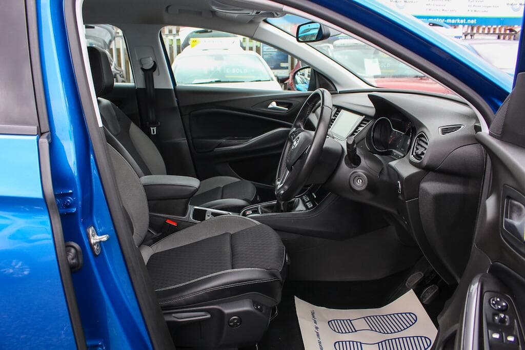 2019 Vauxhall Grandland X - Thumbnail 14