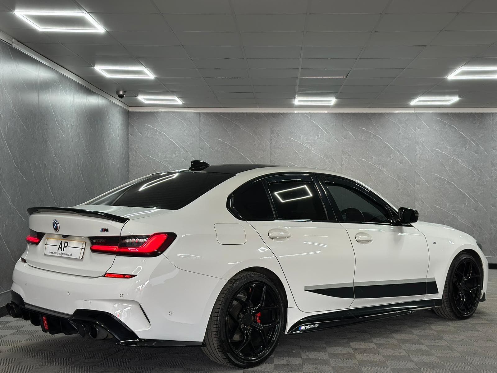 2020 BMW 3 Series - Thumbnail 34