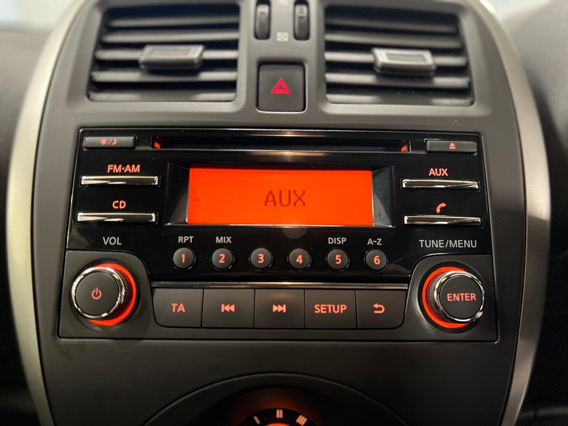 2016 Nissan Micra - Thumbnail 32