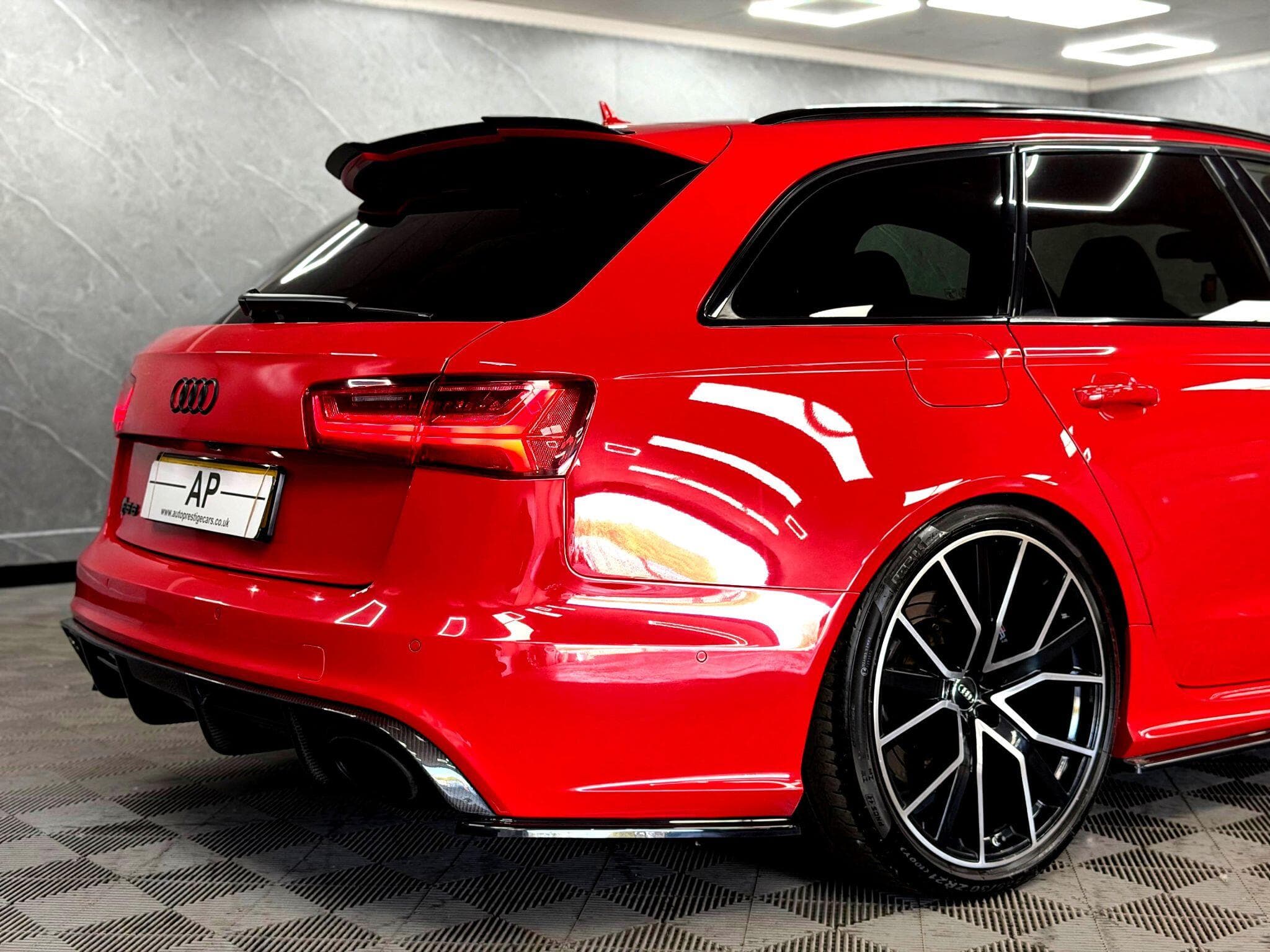 2017 Audi RS6 Avant - Thumbnail 31