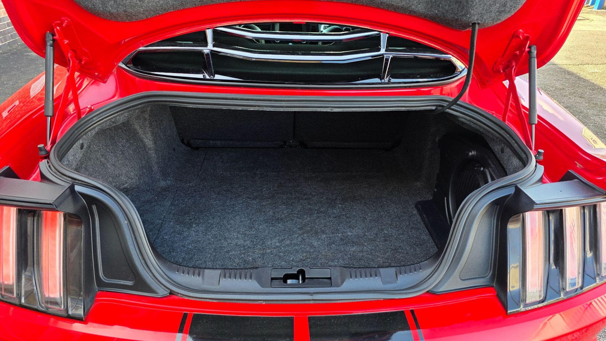 2016 Ford Mustang - Thumbnail 20