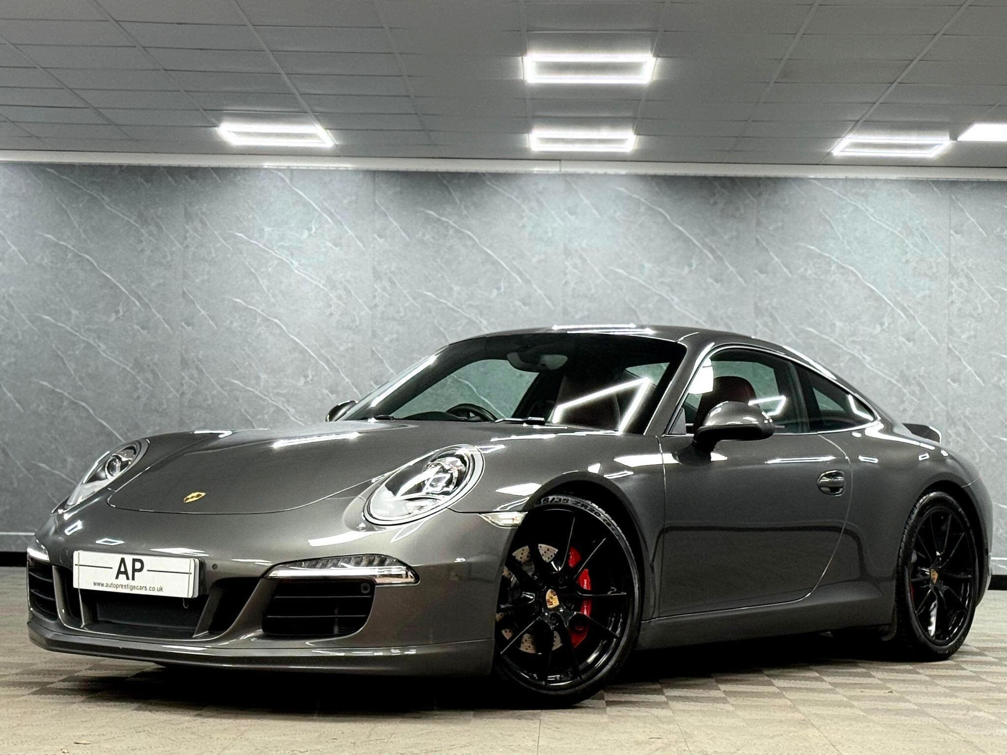 2015 Porsche 911 - Thumbnail 6