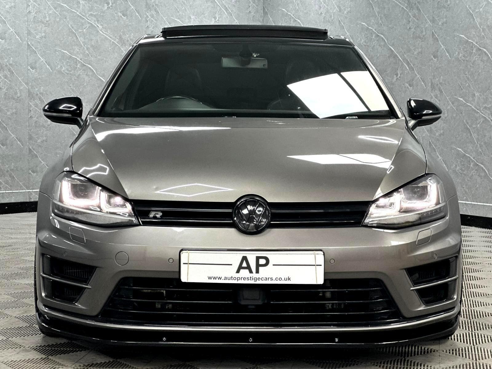 2015 Volkswagen Golf - Thumbnail 2